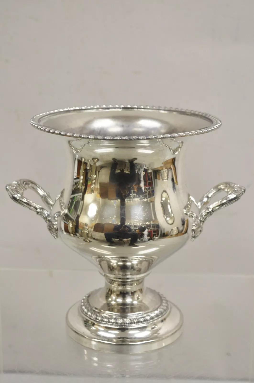 Seau à glace et champagne victorien anglais vintage en métal argenté en vente 2