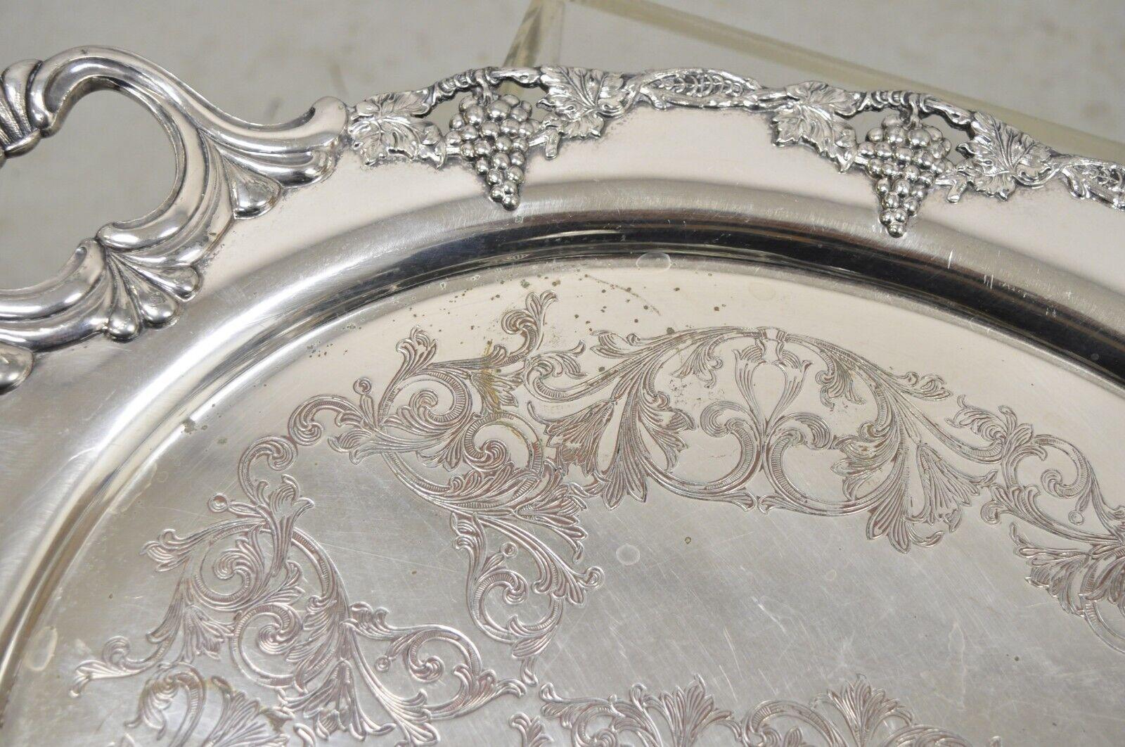 Plaqué argent Vintage English Victorian Silver Plated Twin Handle Serving Platter Tray en vente