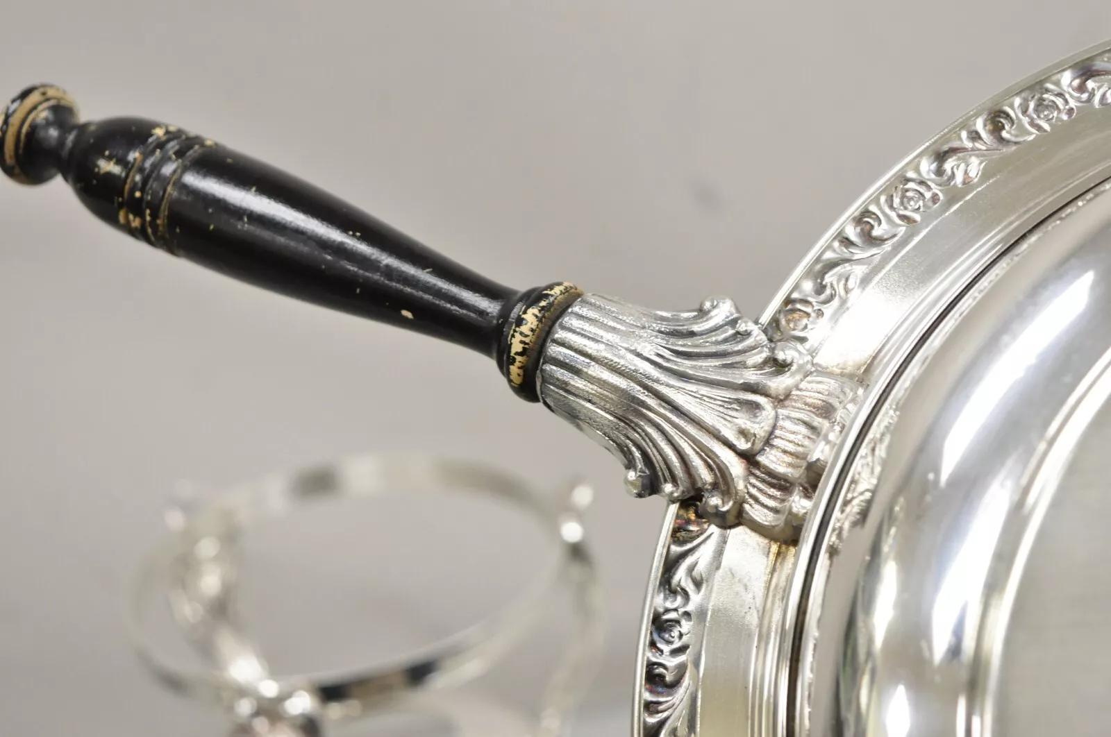 Vintage Englisch viktorianischen Stil versilbert Chafing Dish Wärmer auf Stand im Zustand „Gut“ im Angebot in Philadelphia, PA