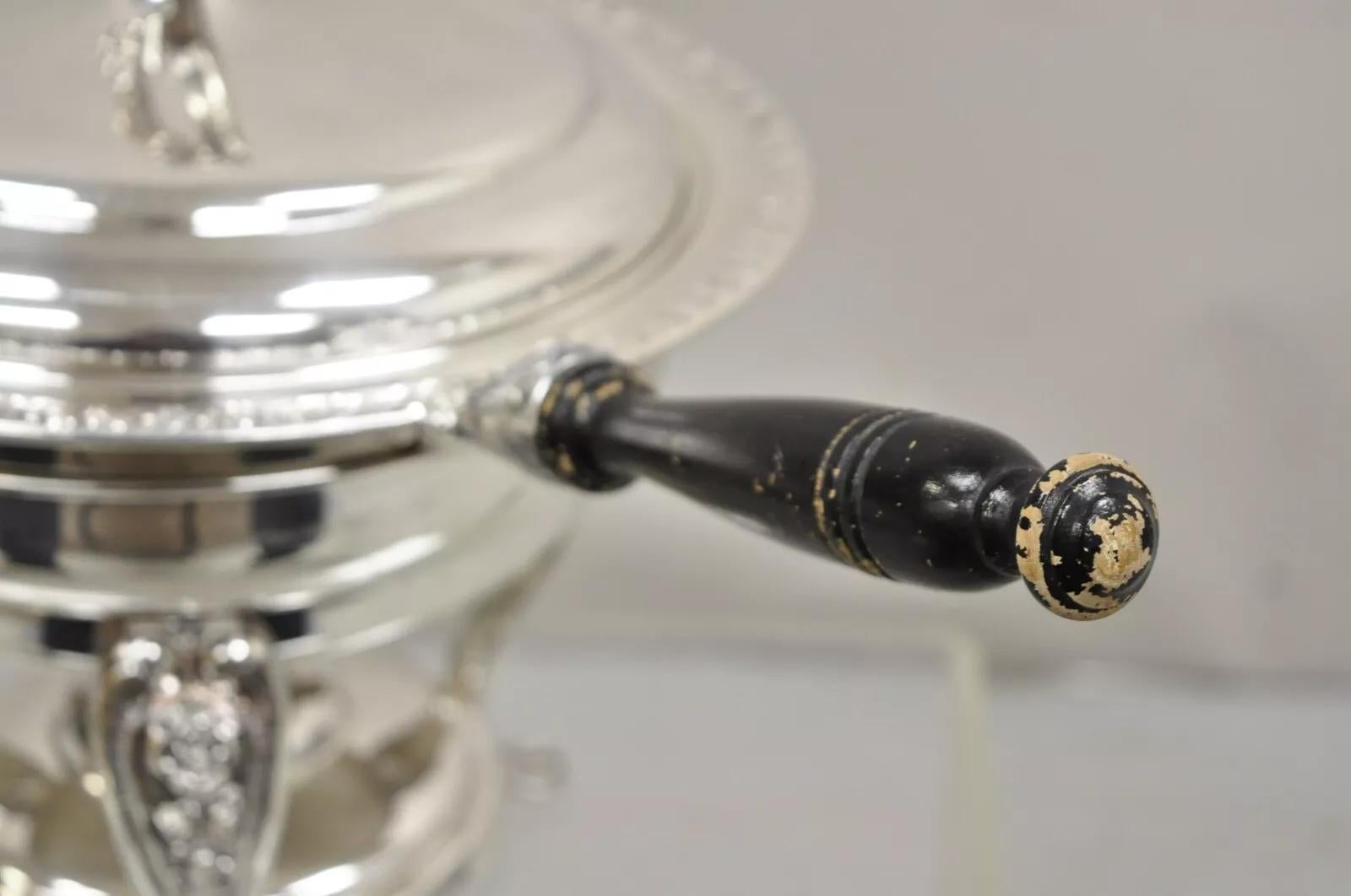 Vintage Englisch viktorianischen Stil versilbert Chafing Dish Wärmer auf Stand (20. Jahrhundert) im Angebot