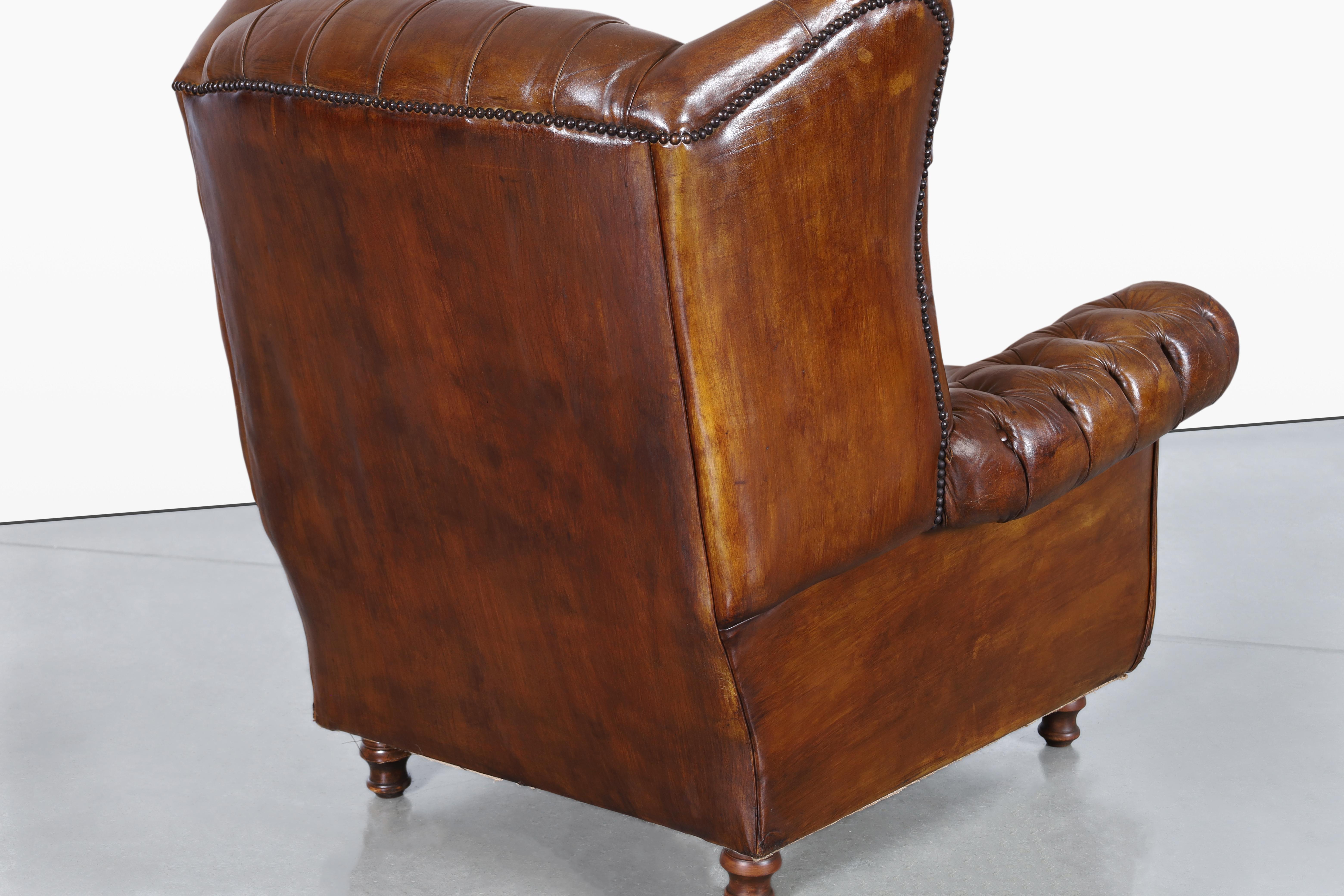 Vintage English Wingback Leder Chesterfield Lounge Stühle im Angebot 6