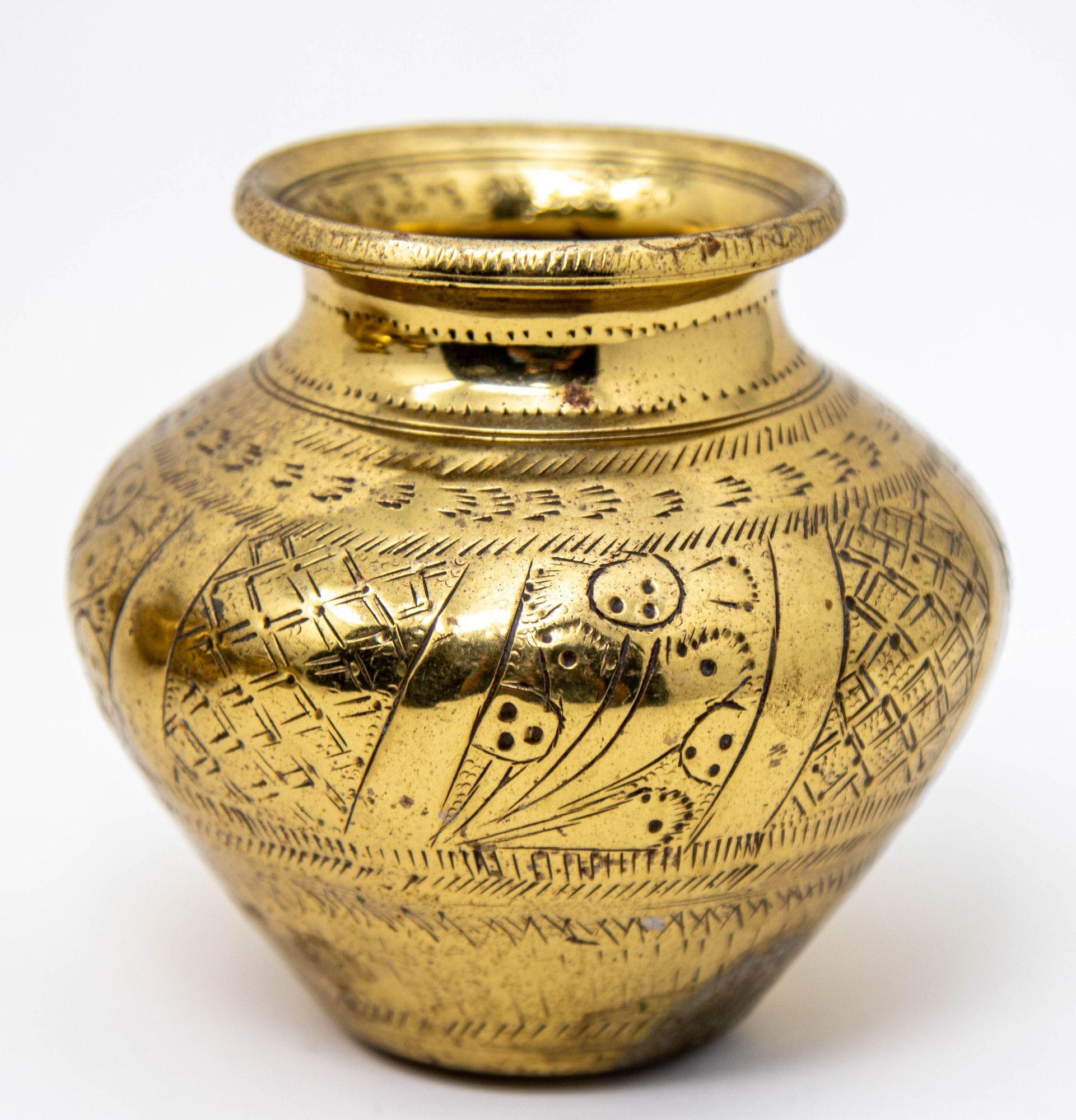 Vintage Engraved Brass Lota Vessel from India 1950s Set of 4 For Sale 8