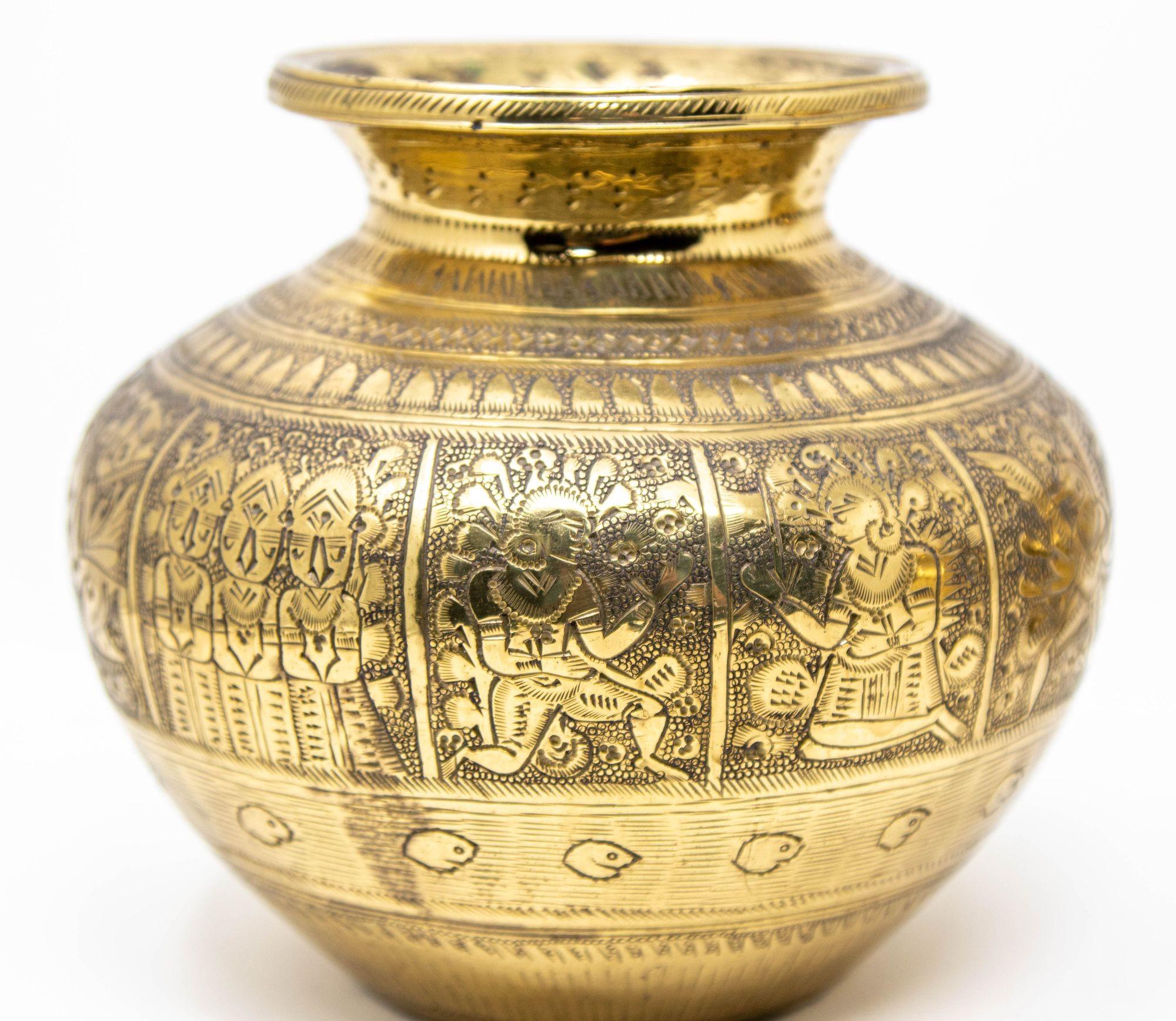 Vintage Engraved Brass Lota Vessel from India 1950s Set of 4 For Sale 2
