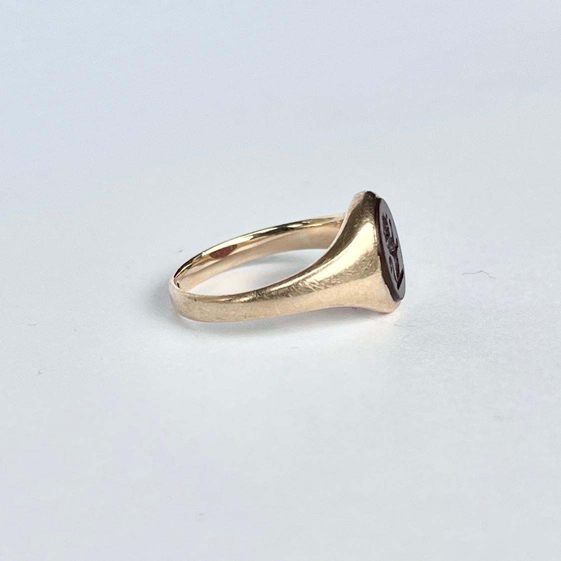 Women's or Men's Vintage Engraved Carnelian 9 Carat Gold Signet Ring  For Sale