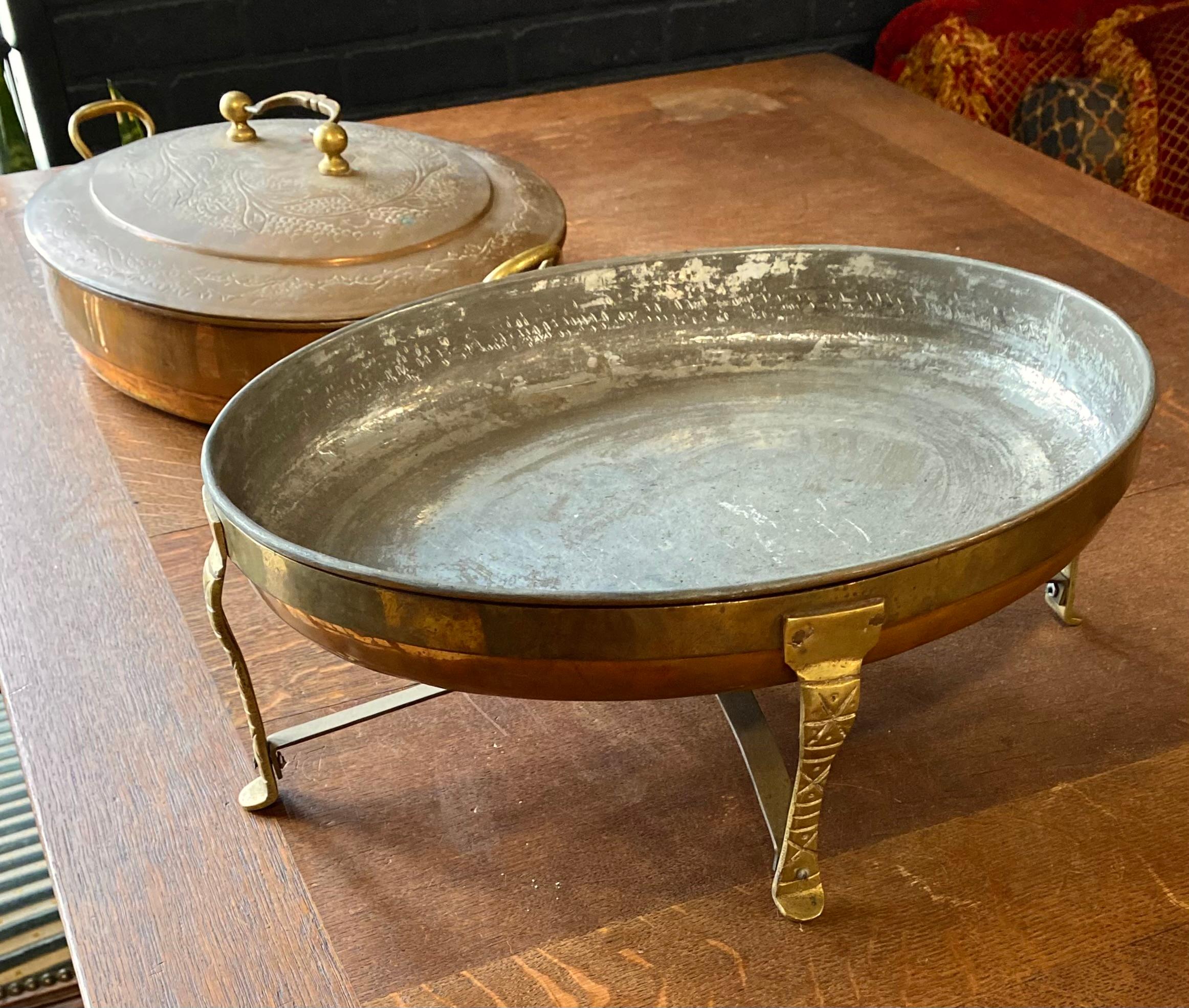 Vintage Engraved Copper and Brass Tin Lined Chafing Dish  For Sale 4