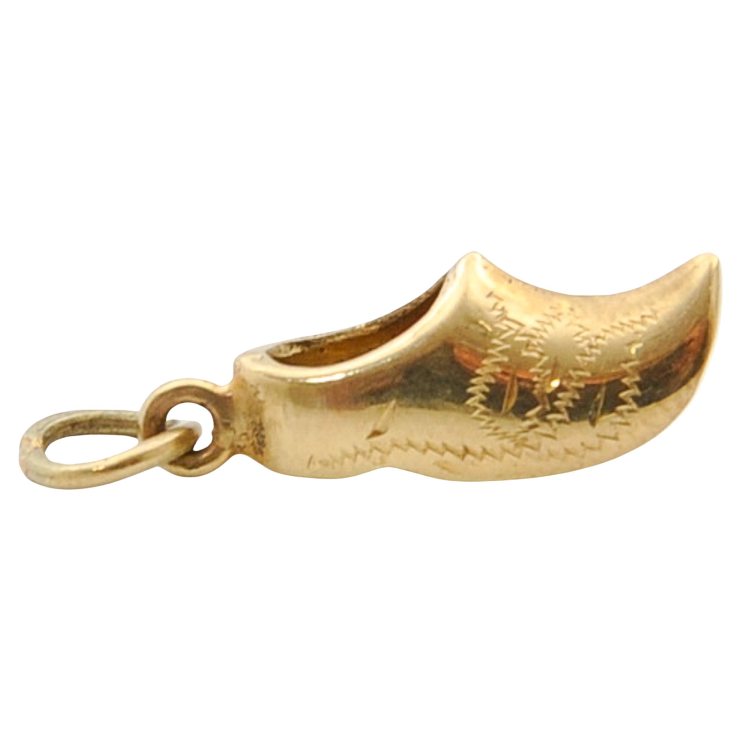 Vintage Engraved Dutch Clog 14 Karat Gold Charm Pendant