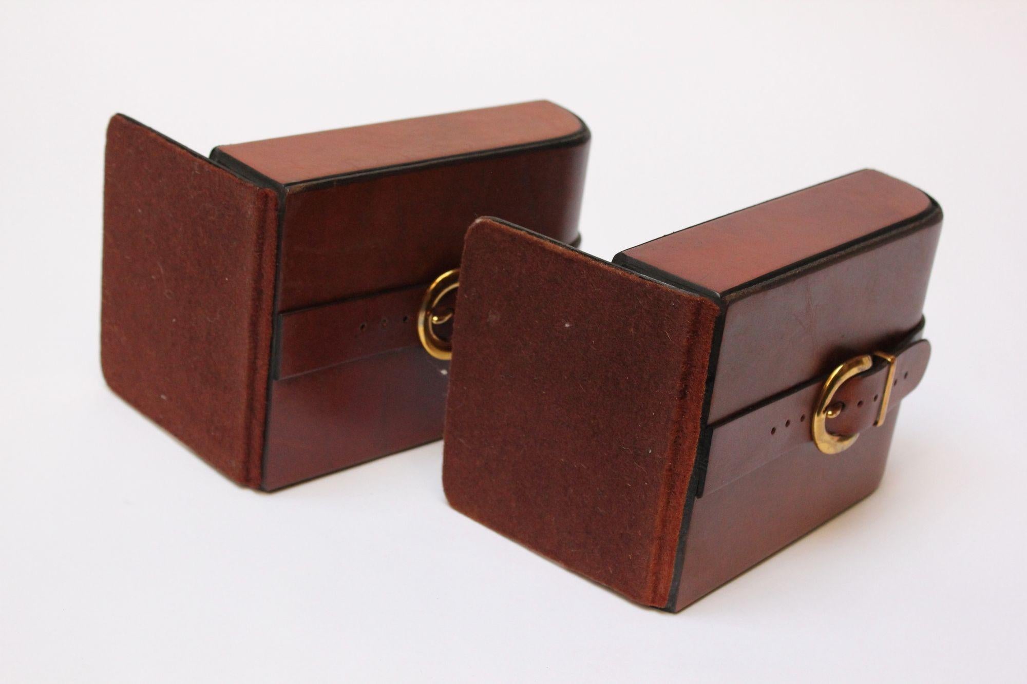 Mid-20th Century Vintage Equestrian Leather and Brass Buckle Bookends For Sale