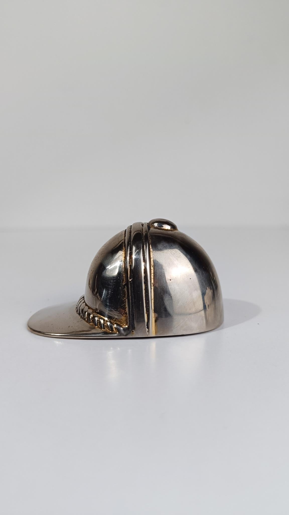 Vintage Reiten Helm Flaschenöffner in versilbert Messing Metall 70er Jahre im Angebot 2