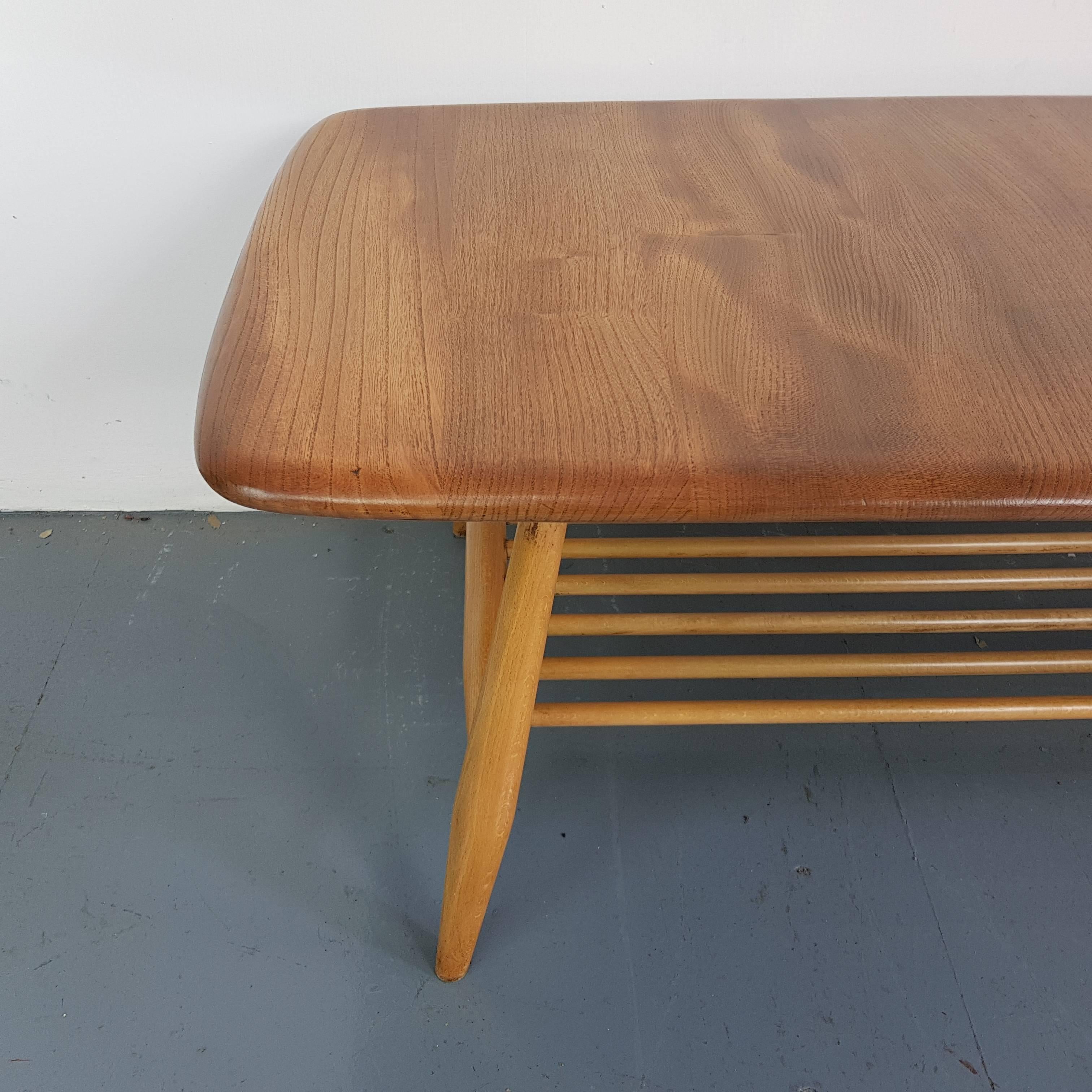 Vintage Ercol Blonde Coffee Table, 1960s For Sale 1