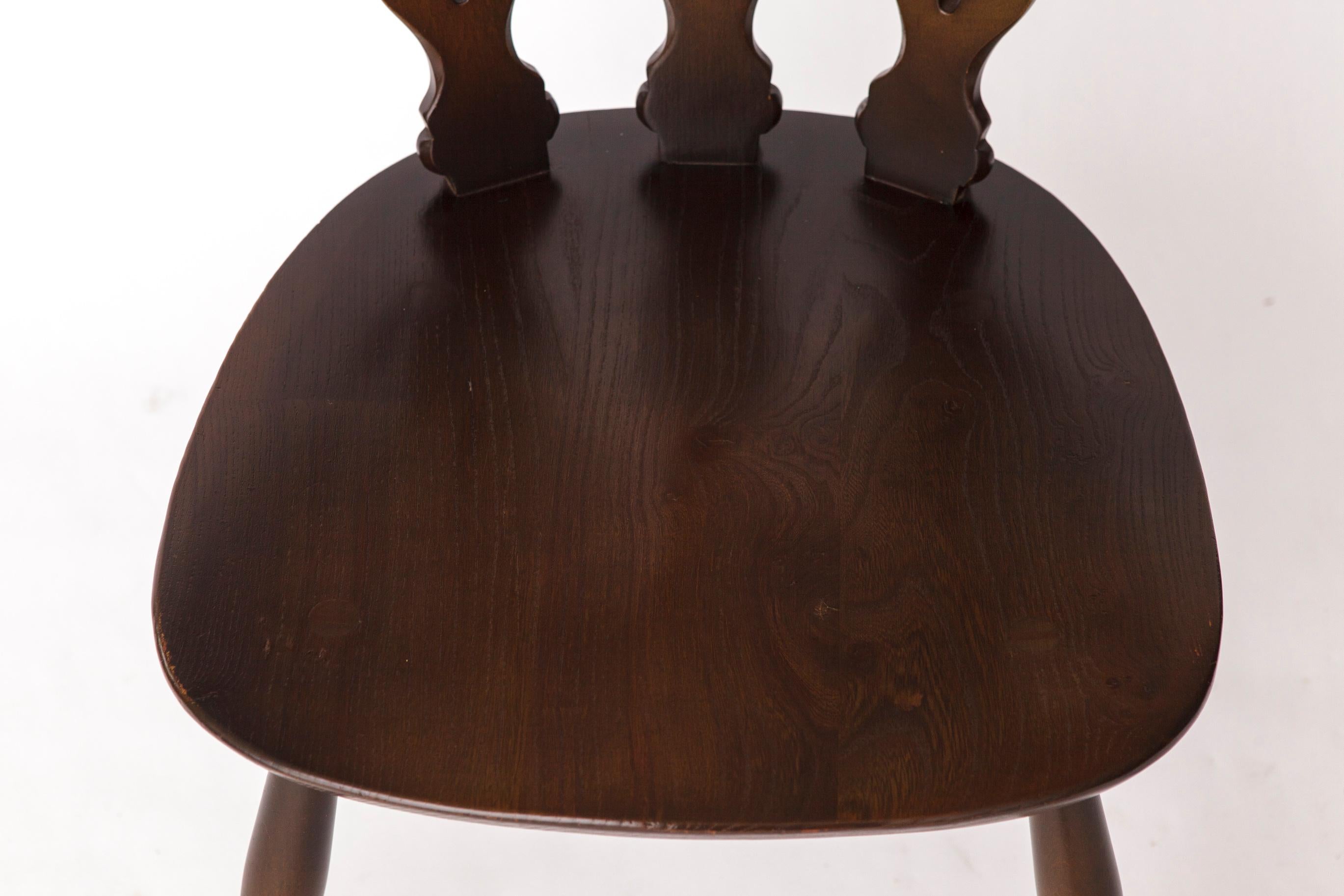 Inglese Sedia vintage Ercol modello 375 - Inghilterra anni '60 - Legno di olmo - Etichetta originale in vendita
