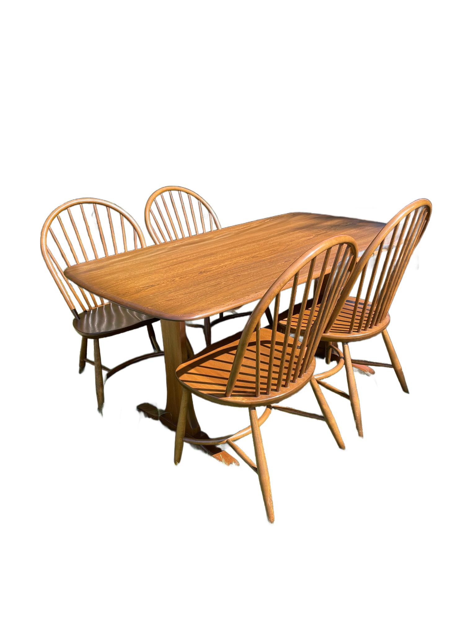 Vintage Ercol Dining Table and Four Rare Model 909 Latimer Steam-Bent Chairs (c. (Moderne der Mitte des Jahrhunderts) im Angebot