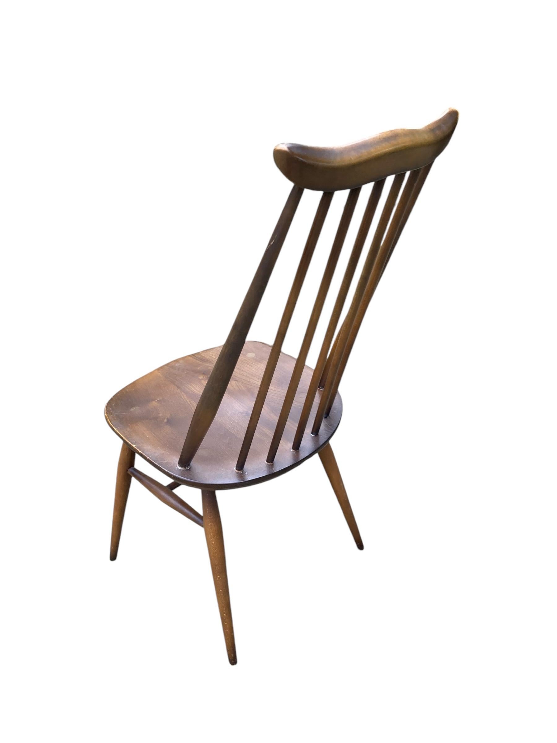 Mid-Century Modern Table pliante et six chaises à dossier Windsor vintage Ercol avec deux fauteuils en vente