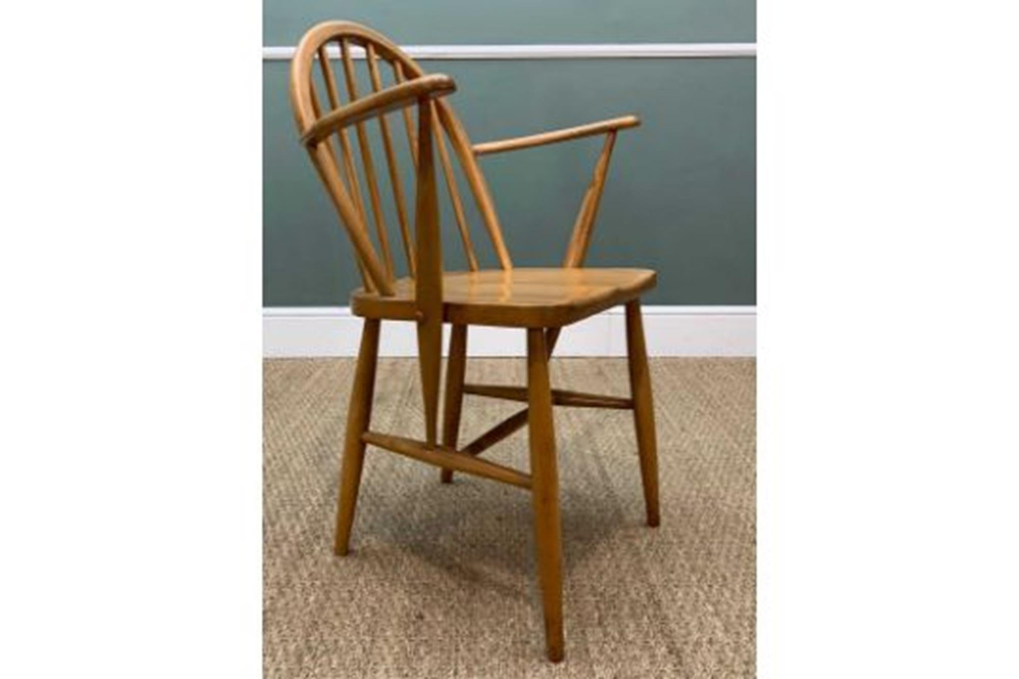 Vintage Ercol Hoop-Back Windsor Dining Chairs In Good Condition In Seaford, GB
