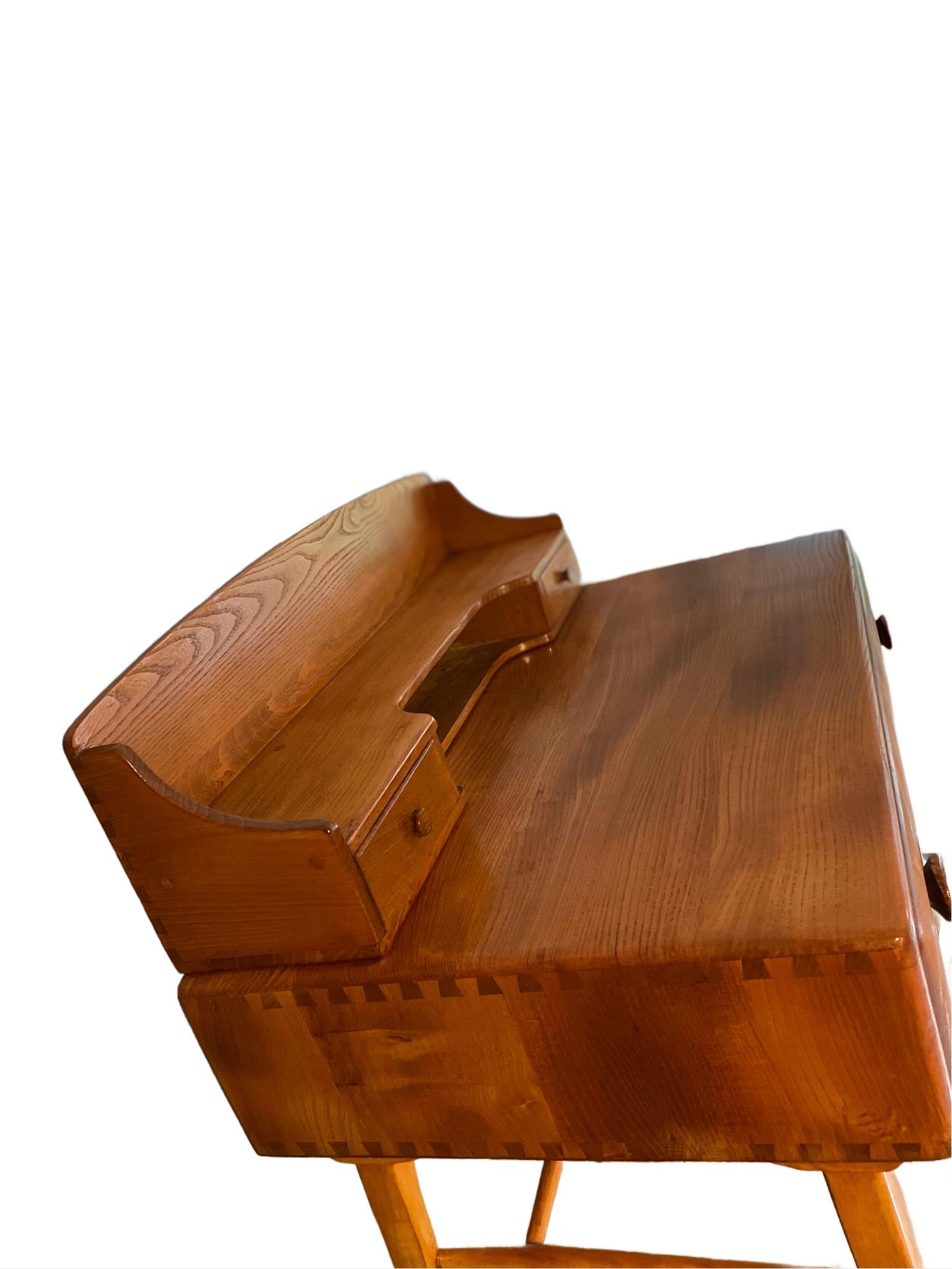 British Vintage Ercol Model 439 Writing Desk in Elm and Beech For Sale