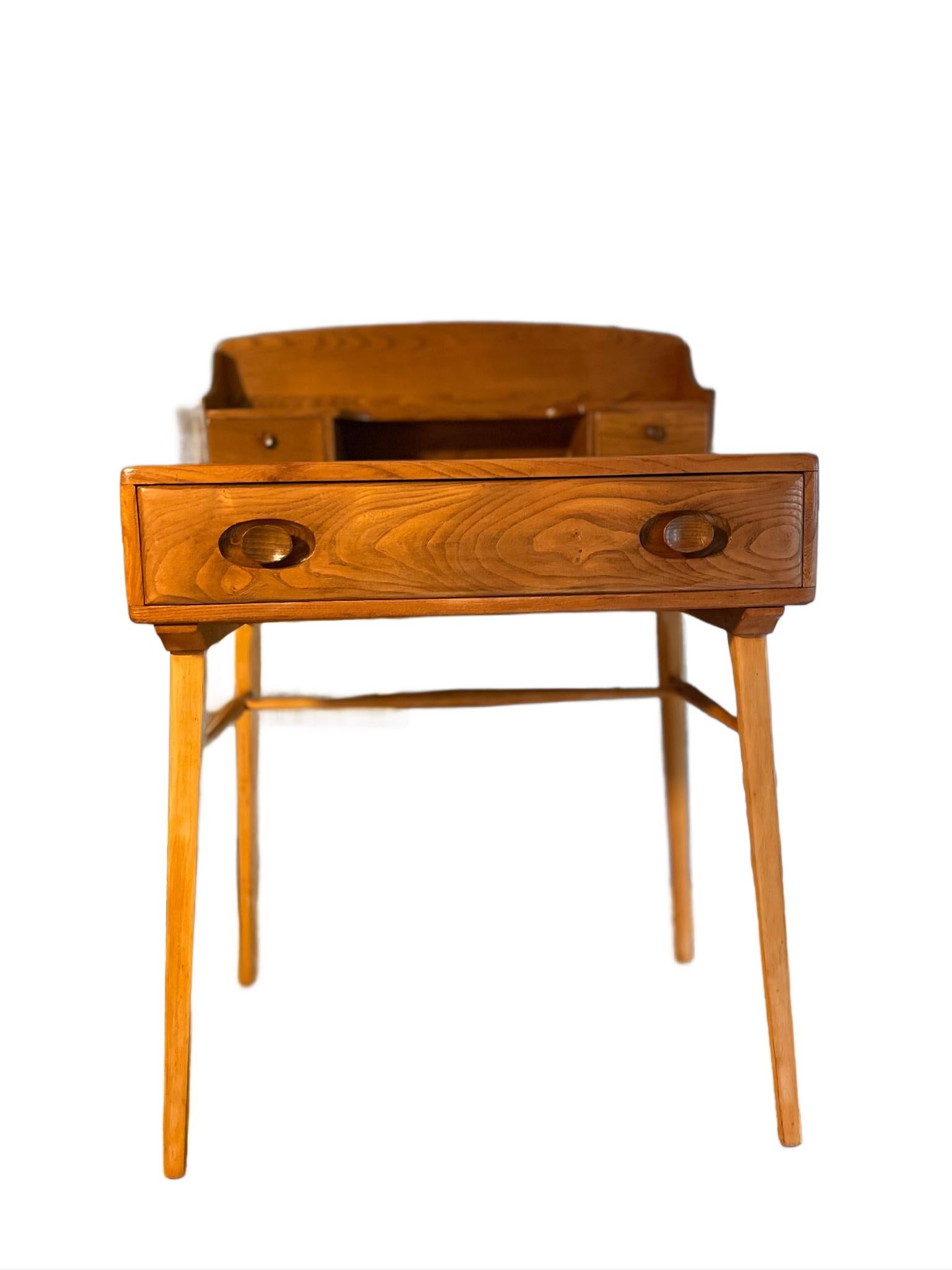 20th Century Vintage Ercol Model 439 Writing Desk in Elm and Beech For Sale