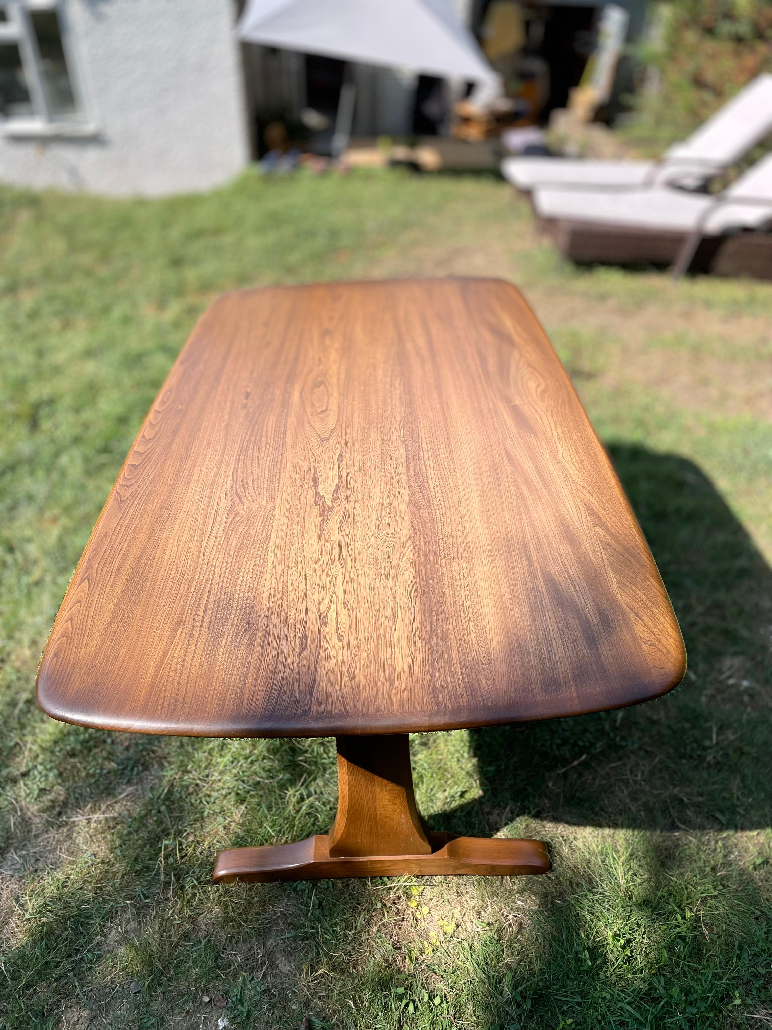 Vintage Ercol Model 822 Elm Dining Table Rare For Sale 3