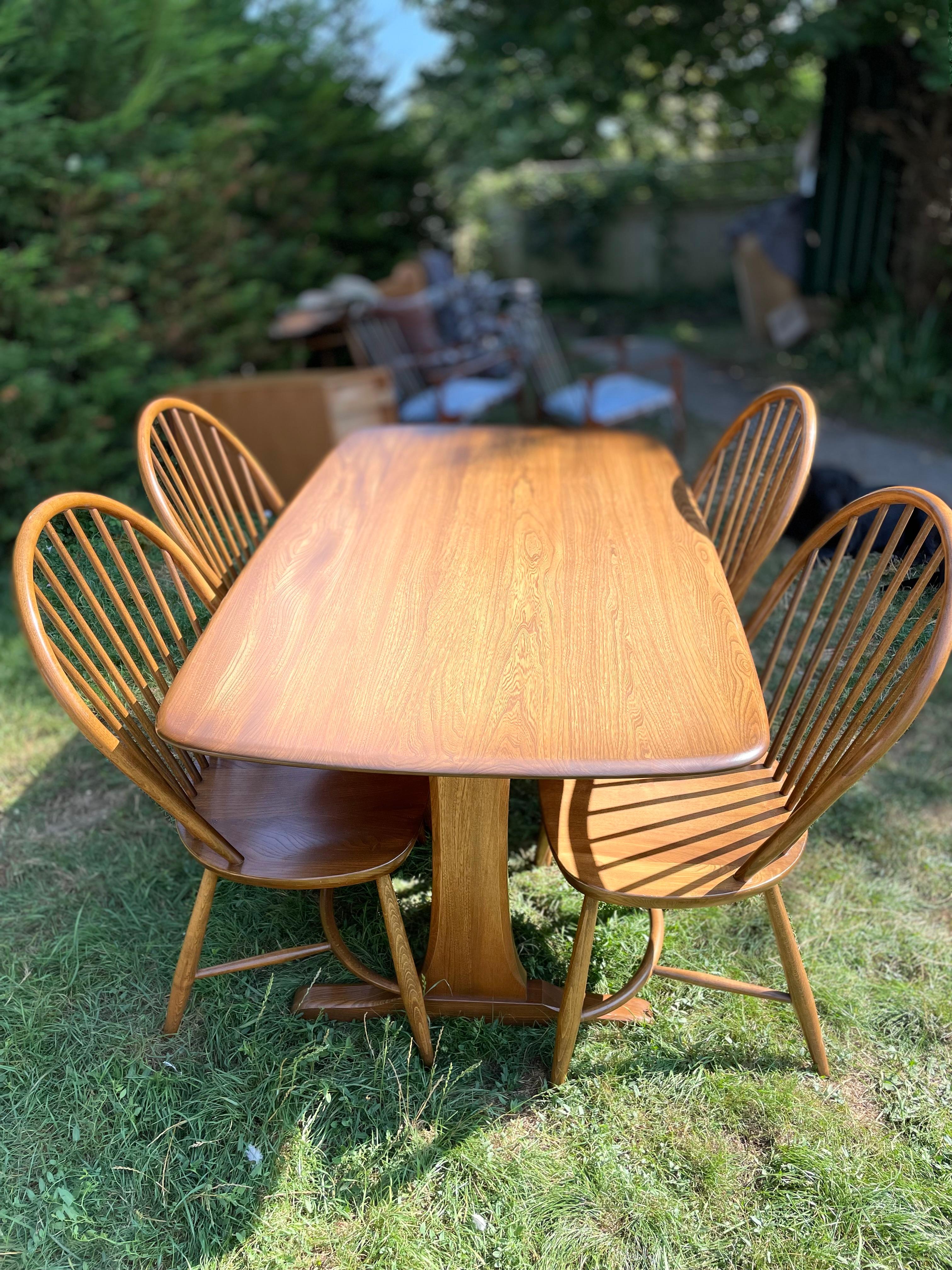 Vintage Ercol Model 822 Elm Dining Table Rare For Sale 4