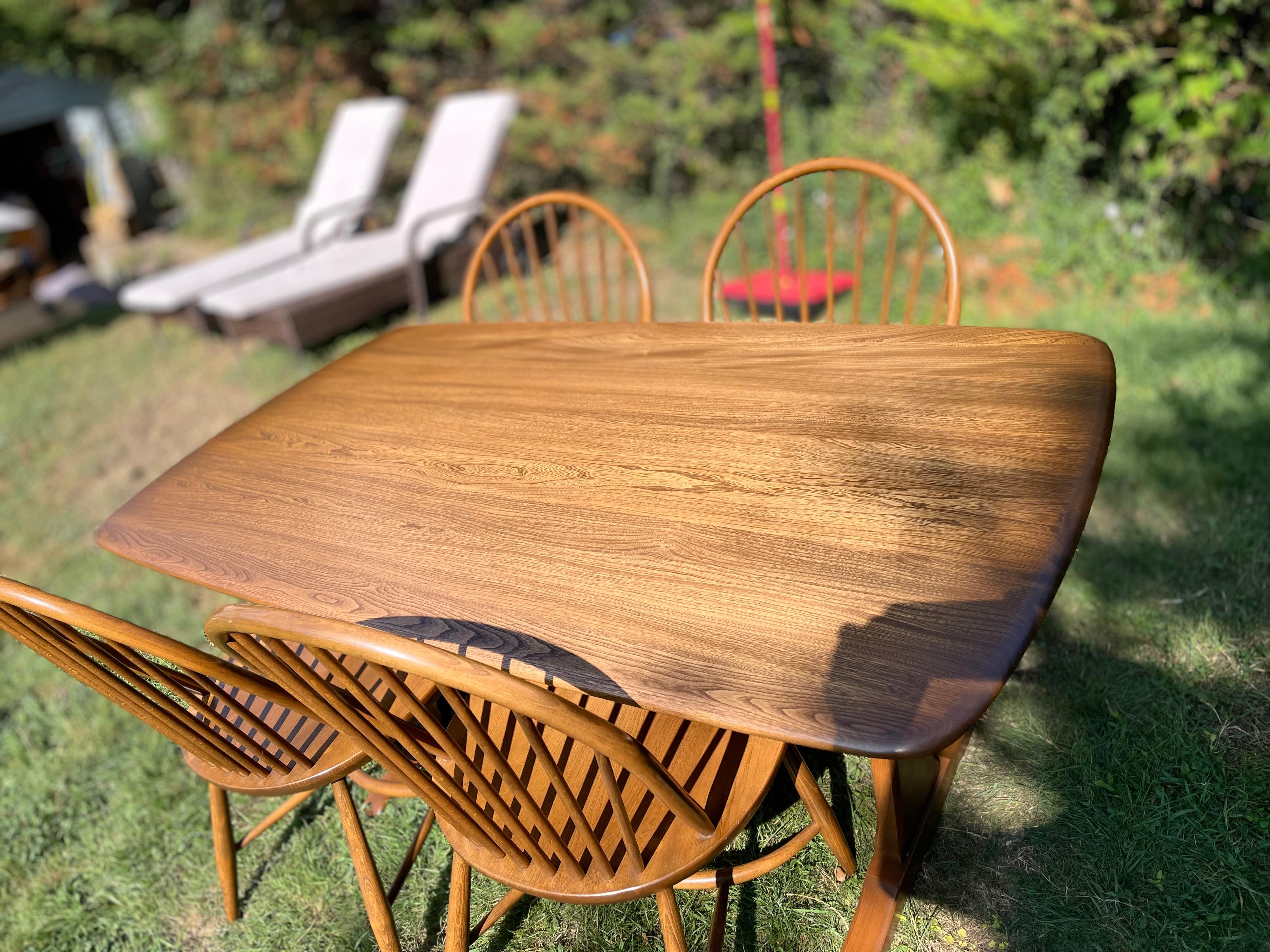 Vintage Ercol Model 822 Elm Dining Table Rare For Sale 6
