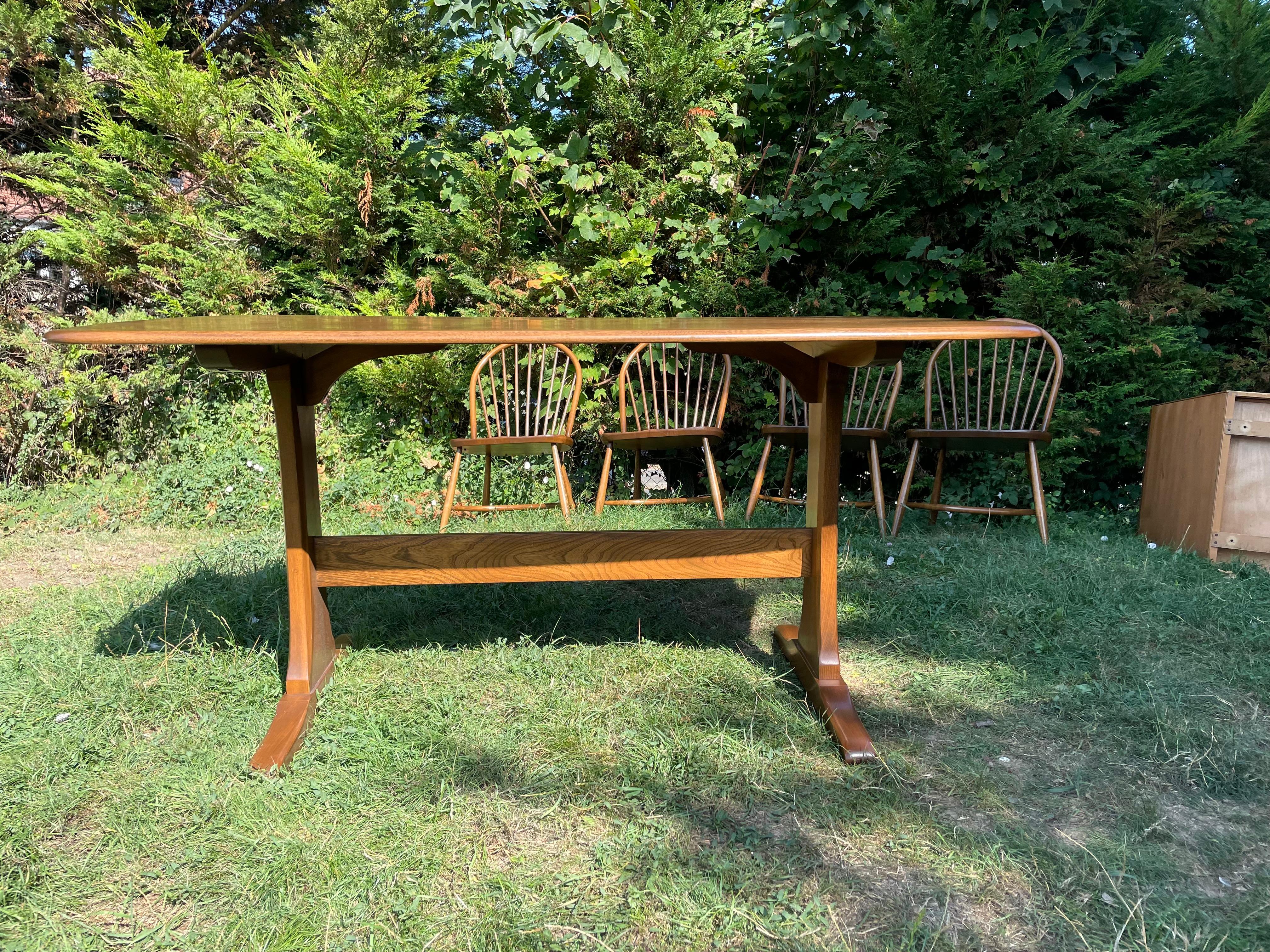 Late 20th Century Vintage Ercol Model 822 Elm Dining Table Rare For Sale