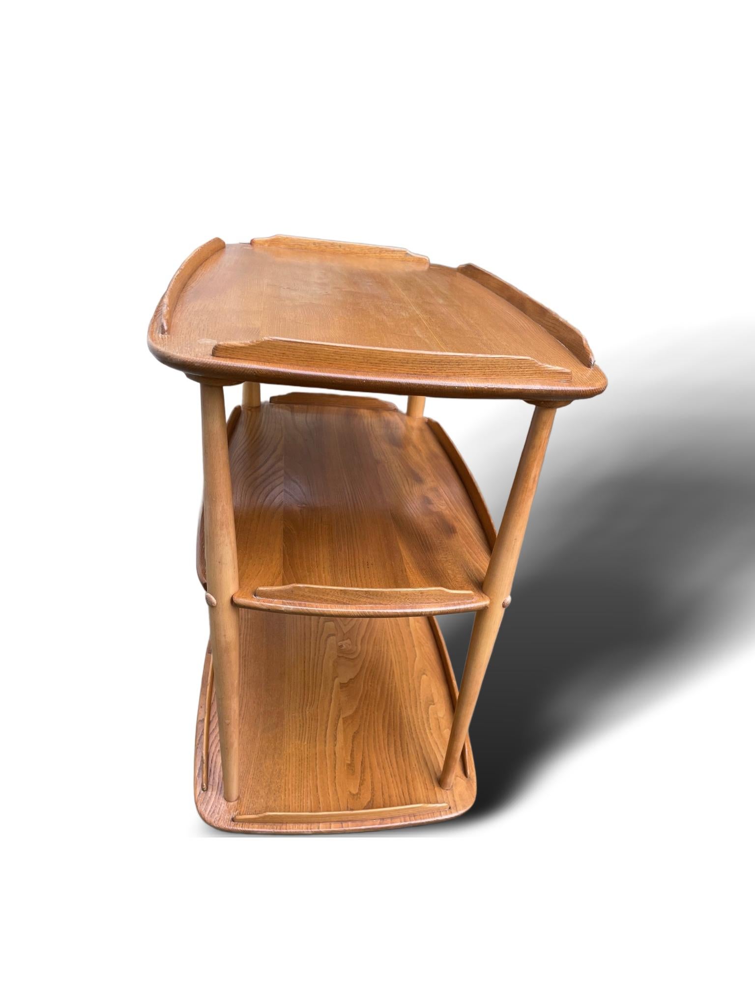 Chariot vintage Ercol Windsor à trois niveaux en vente 1