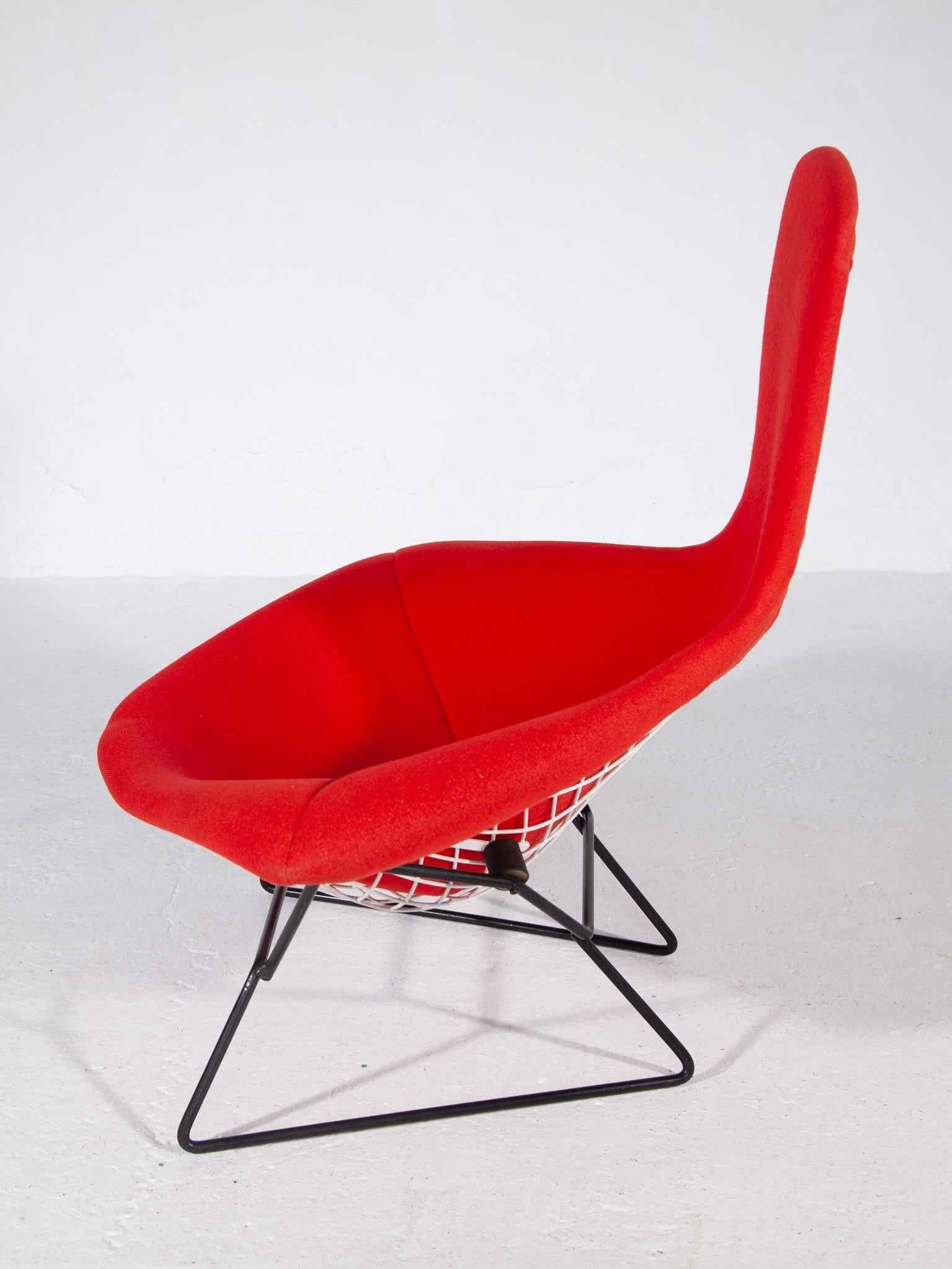 Milieu du XXe siècle Harry Bertoia fauteuil de salon ergonomique vintage avec oiseaux pour Knoll en vente