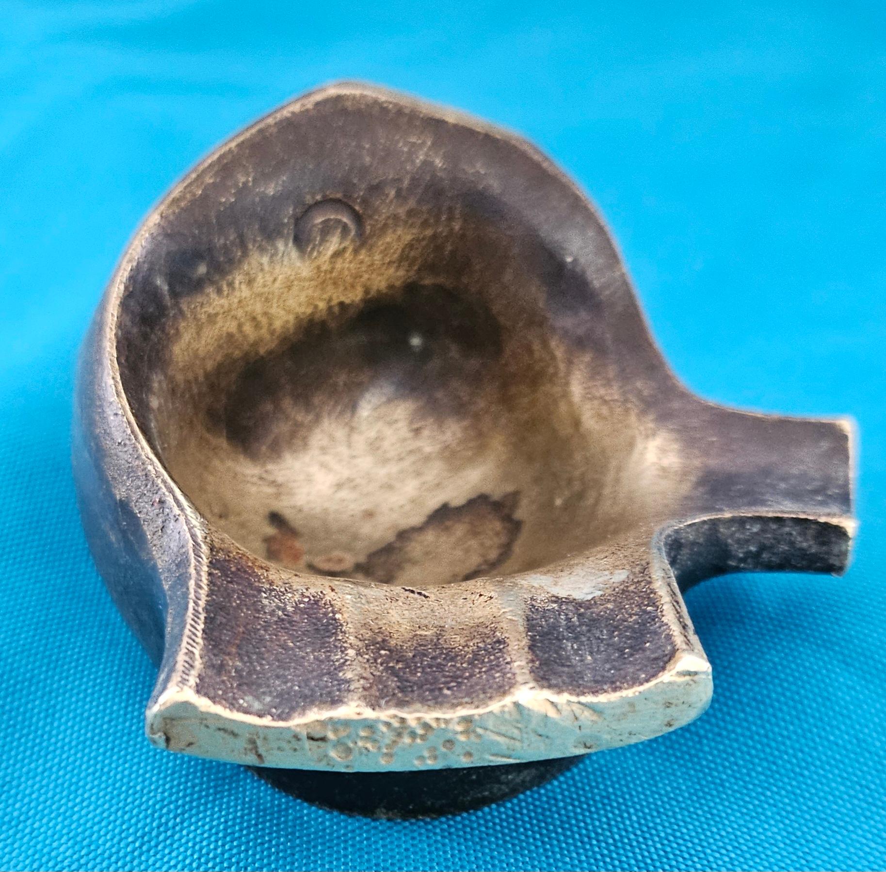 Cendrier sculptural Erhard & Sohne, laiton (Bronze ?) en forme de poisson/chaîne stylisé en vente 12