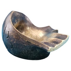 Skulpturaler Aschenbecher von Erhard & Sohne, Messing (Bronze?) Stilisierte Fisch-/Schwanzform