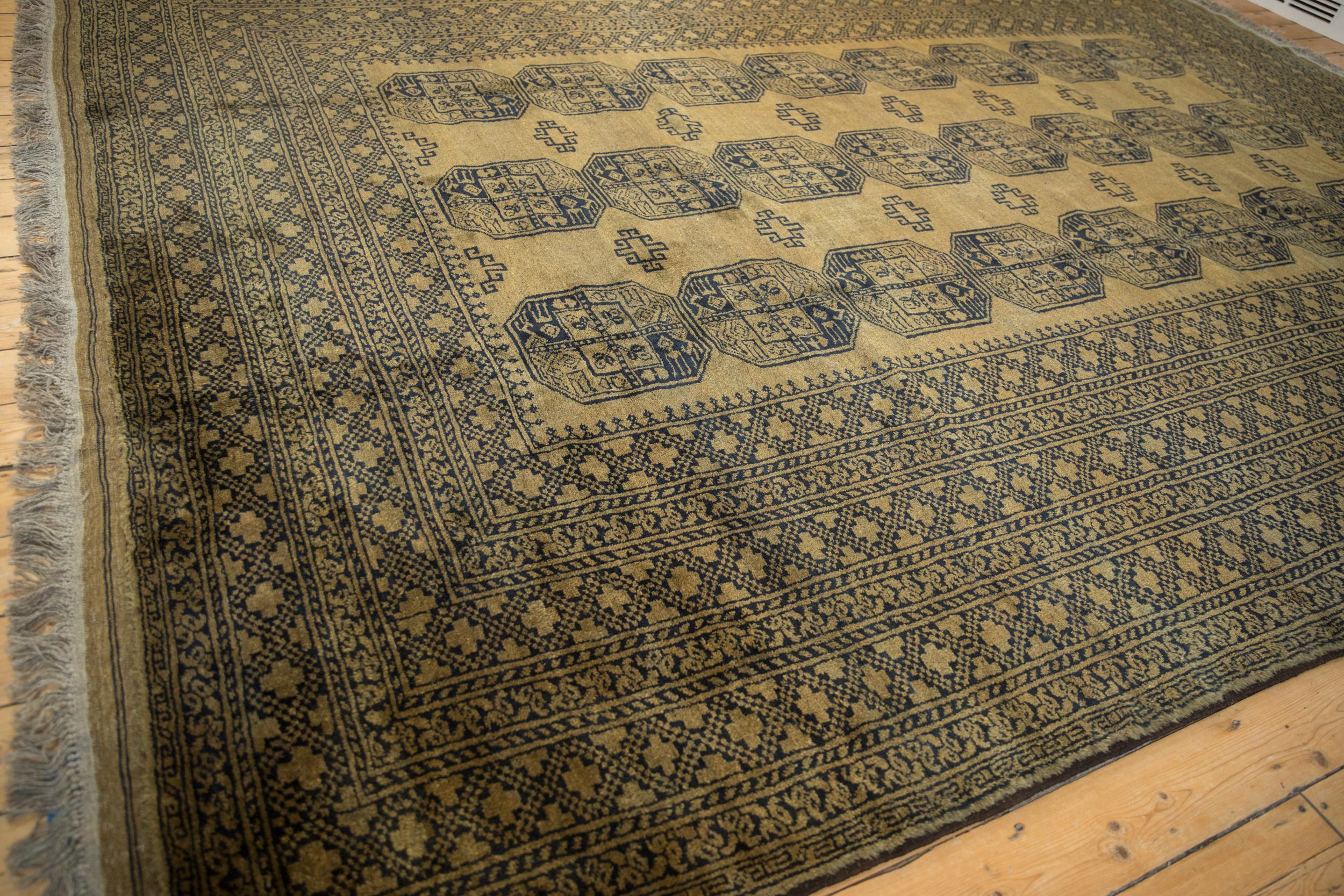 Vintage Ersari Carpet  In Good Condition For Sale In Katonah, NY