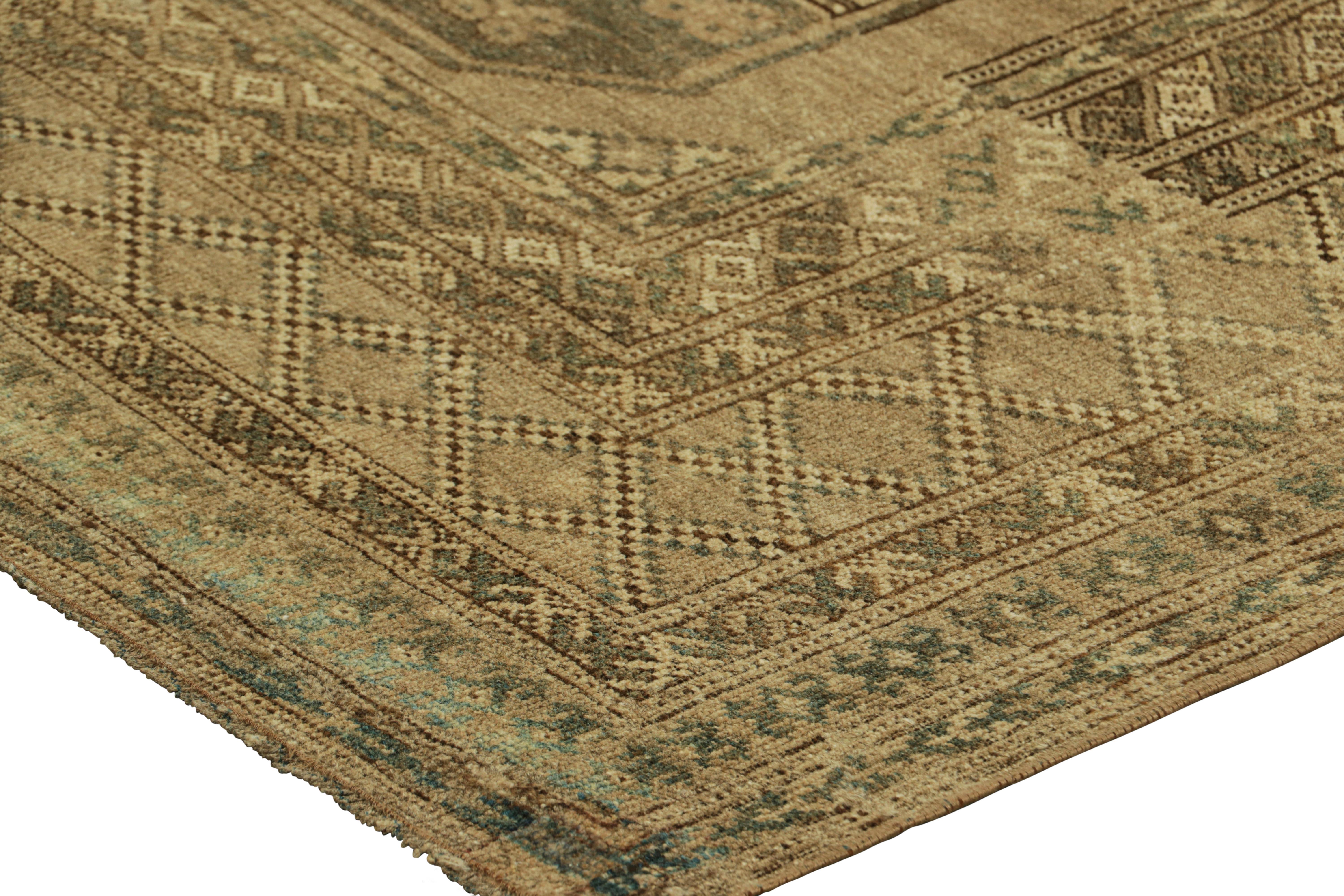 Alfombra vintage Ersari en beige-marrón con medallones geométricos, de Rug & Kilim mediados del siglo XX en venta