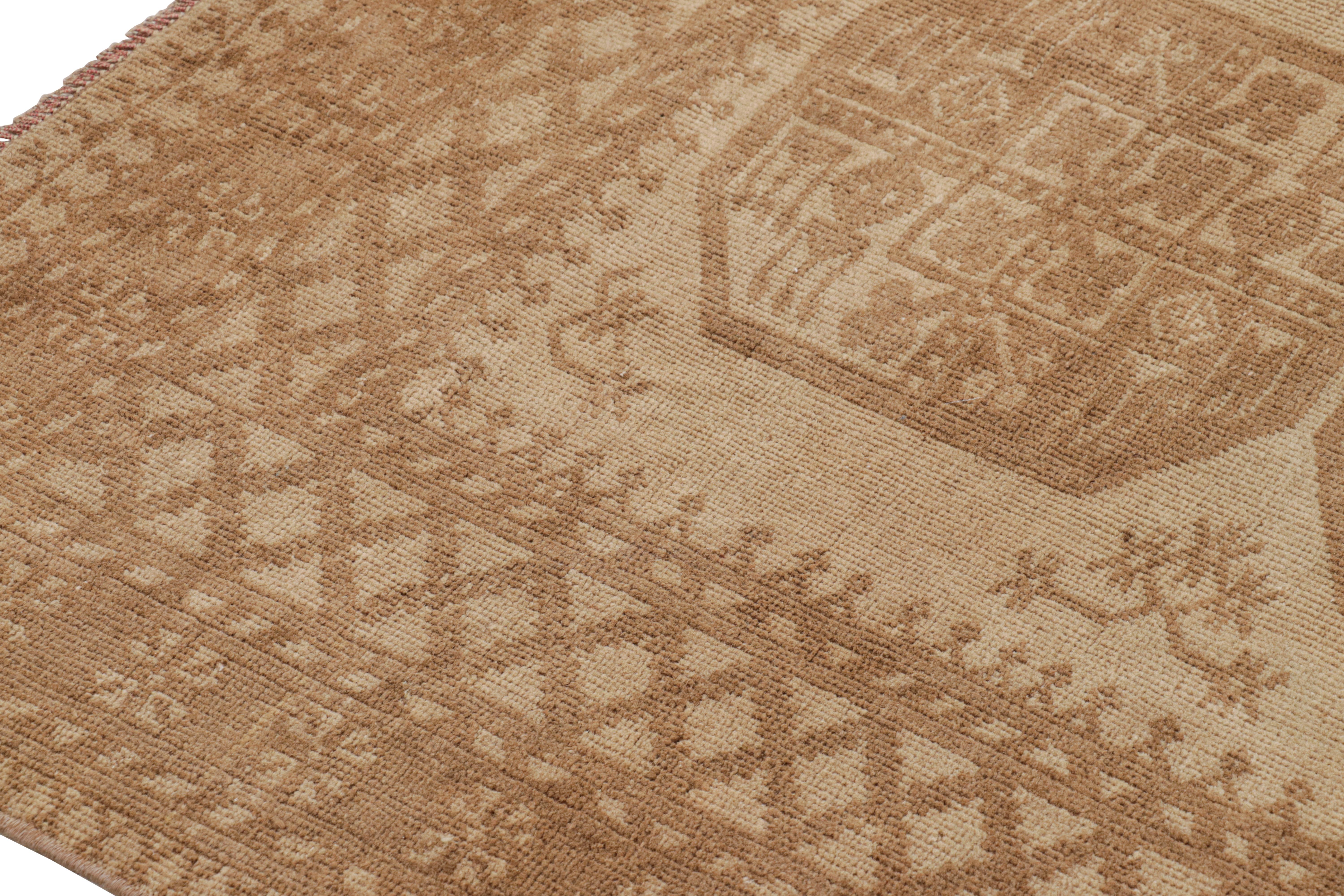 Alter Ersari-Teppich mit beige-braunen geometrischen Medaillons, von Rug & Kilim (Türkisch) im Angebot