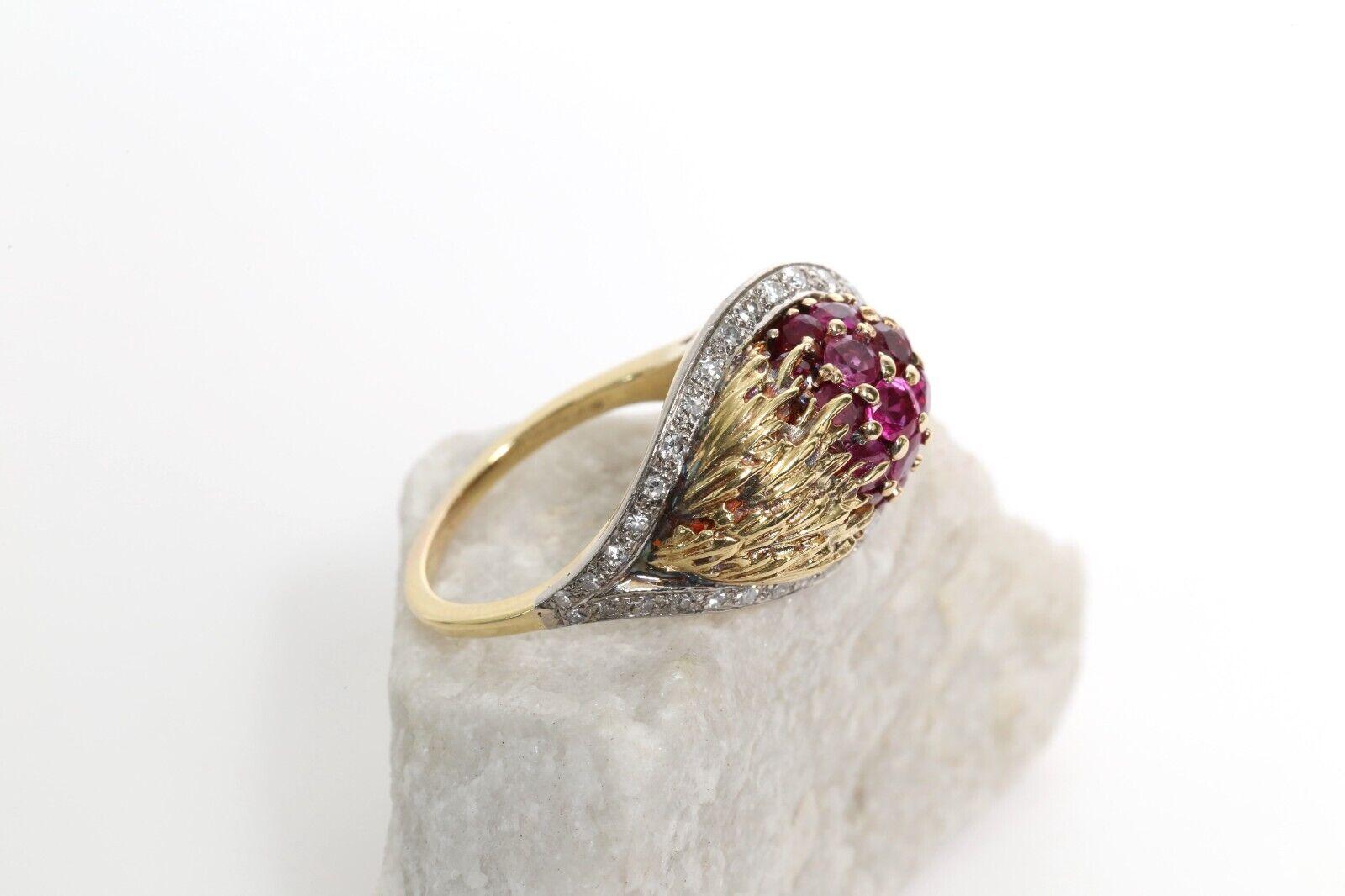 Vintage Erwin Pearl 18k Yellow Gold Diamond & Ruby Ring, Size 8.25 - 10.1g In Good Condition For Sale In Providence, RI