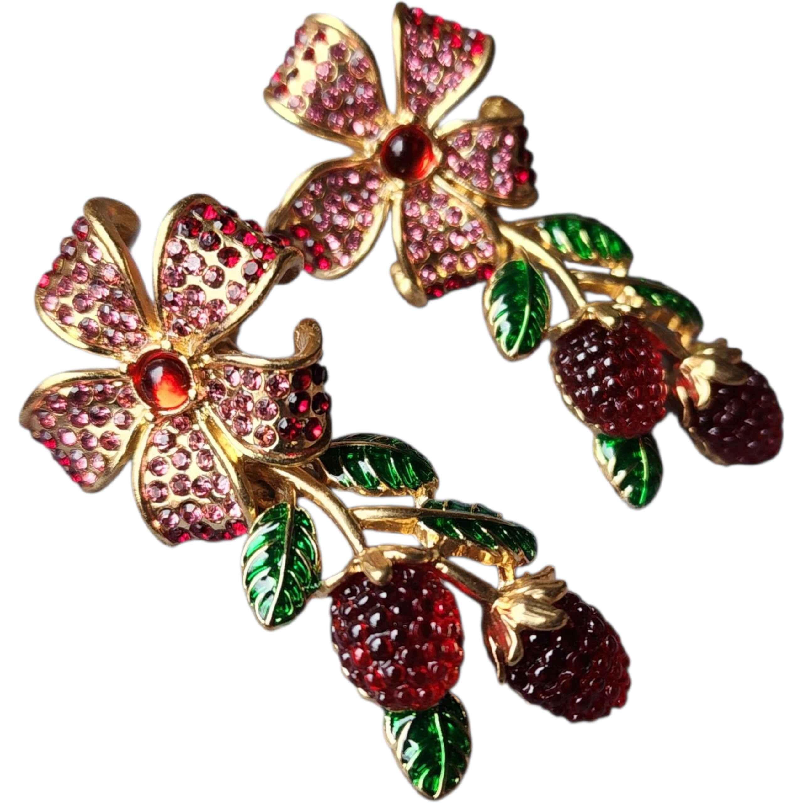 Femenino o masculino Vintage Erwin Pearl Pendientes de cristal esmaltado con clip en venta