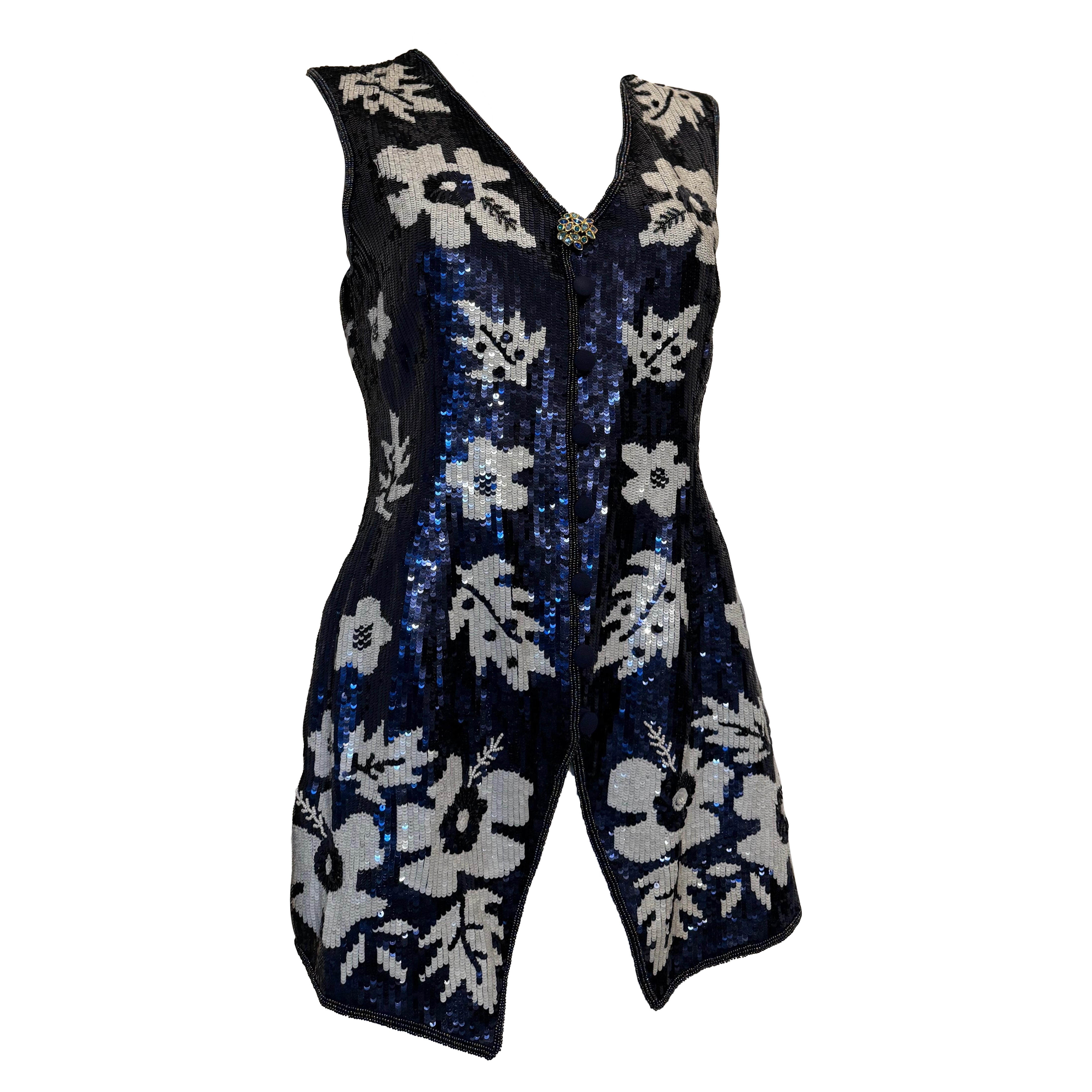 Gilet vintage Escada Couture orné de paillettes et de perles en vente