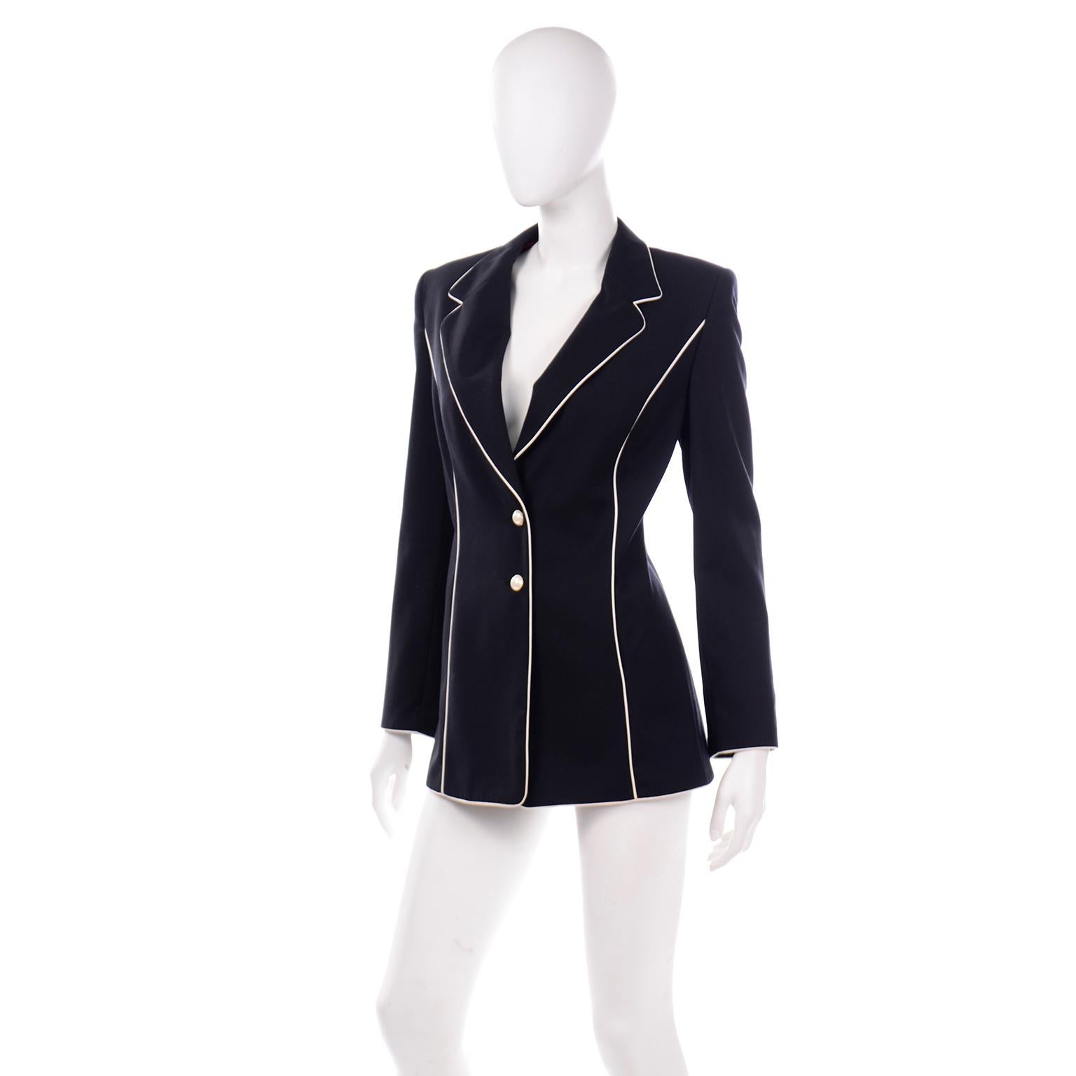Vintage Escada Saks Fifth Avenue Midnight Navy Blue Blazer Jacket w White Trim In Excellent Condition For Sale In Portland, OR
