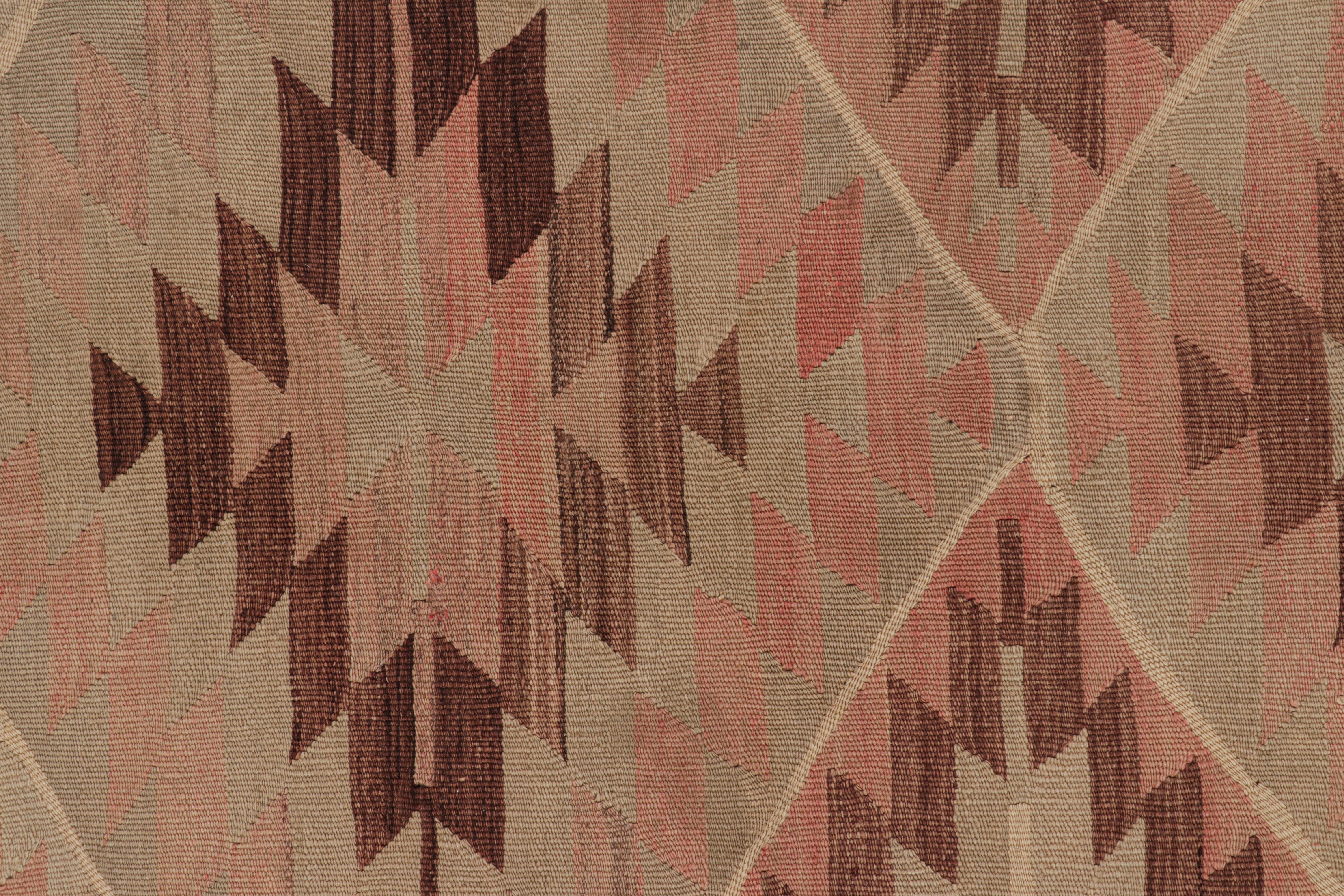 Teppich aus Wolle und Kelim in Beige, Braun und Lachsrosa von Teppich & Kelim (Mitte des 20. Jahrhunderts) im Angebot