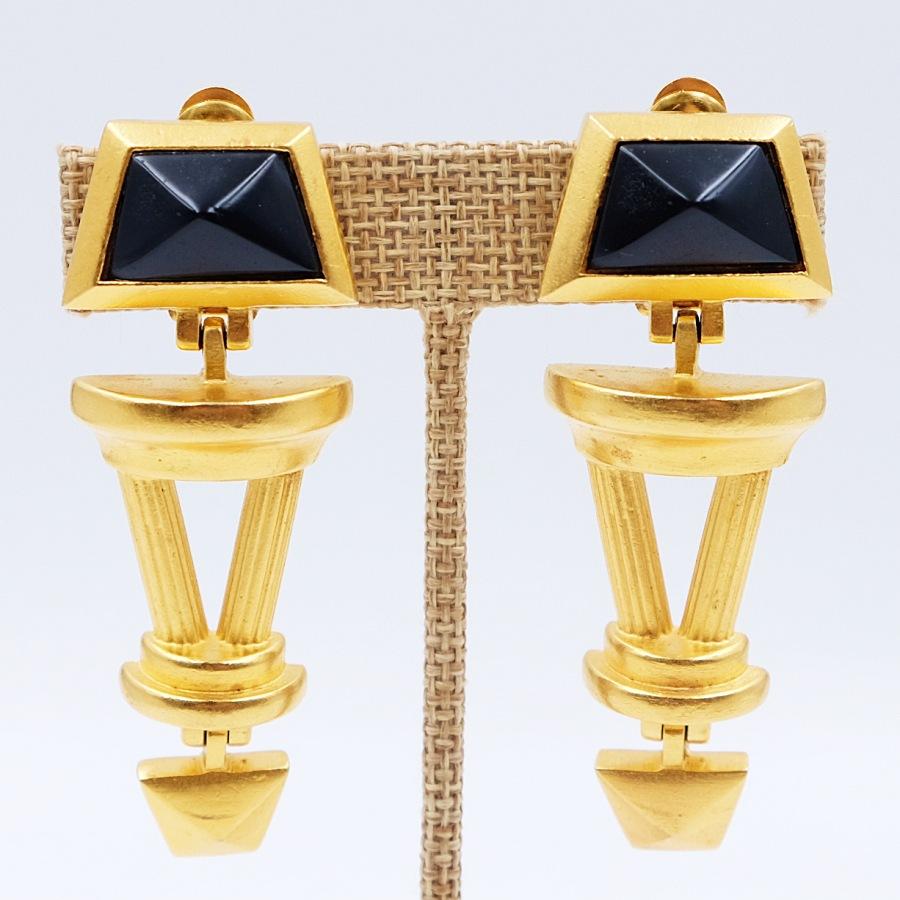 Vintage Essex Massive Earrings 1980s In Good Condition In Austin, TX