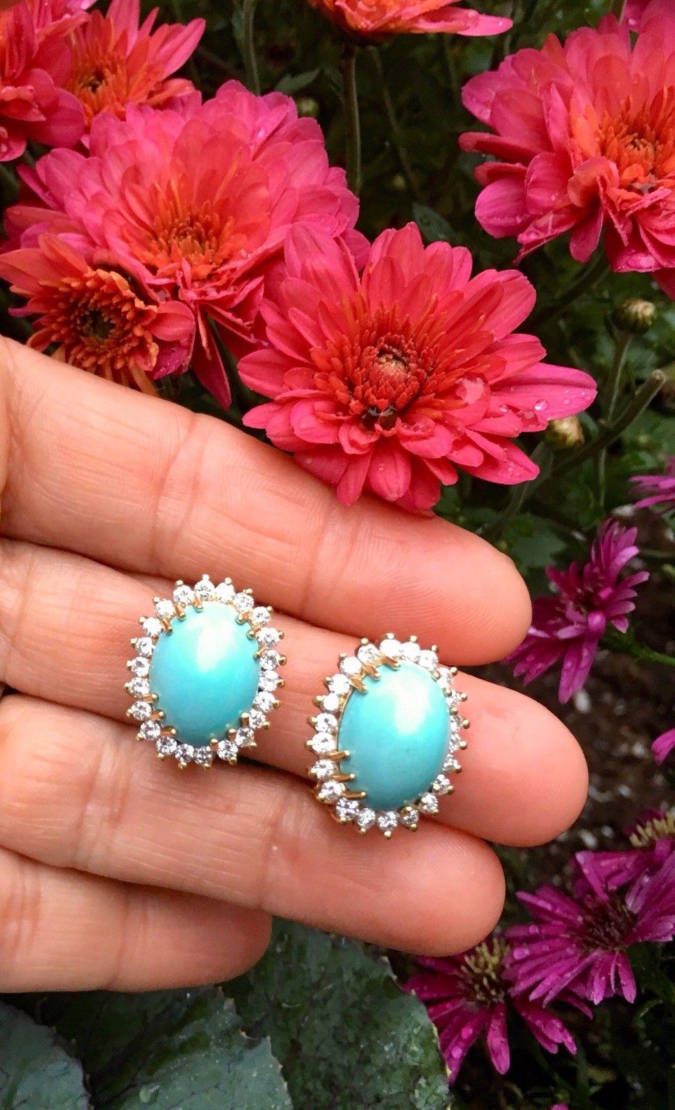 Contemporary Estate 14 Karat Gold Turquoise Cabochon 1.75 Carat VS Diamond Stud Clip Earrings