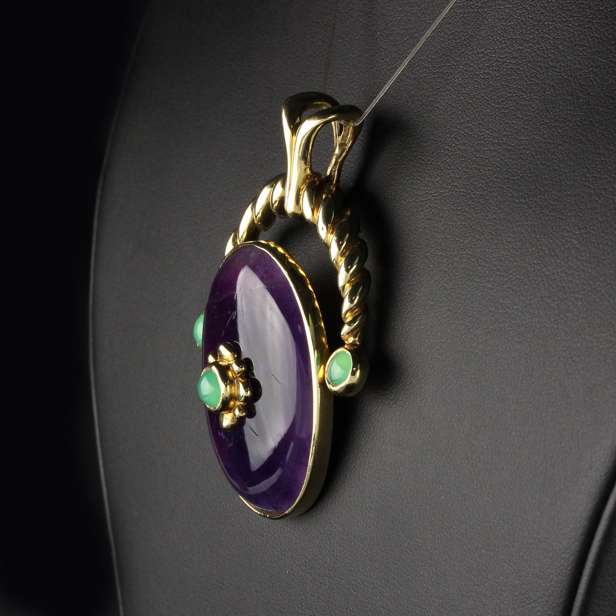 Vintage Estate 14 Karat/18 Karat Yellow Gold Amethyst and Chrysoprase Pendant In Good Condition For Sale In Great Neck, NY