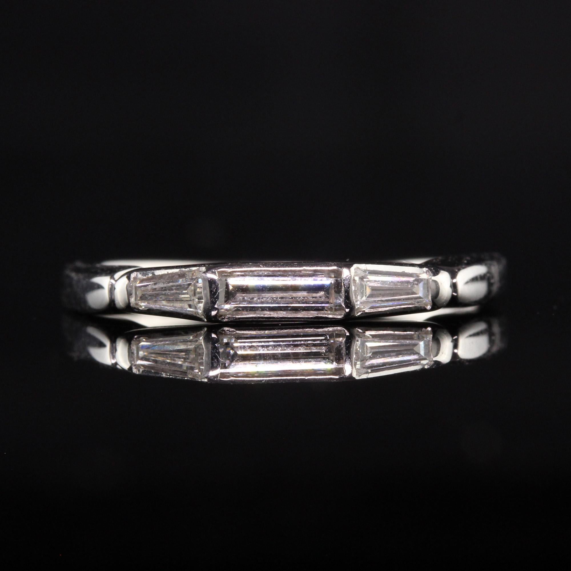 Vintage Estate 14K White Gold Baguette Diamond Three Stone Band In Good Condition In Great Neck, NY