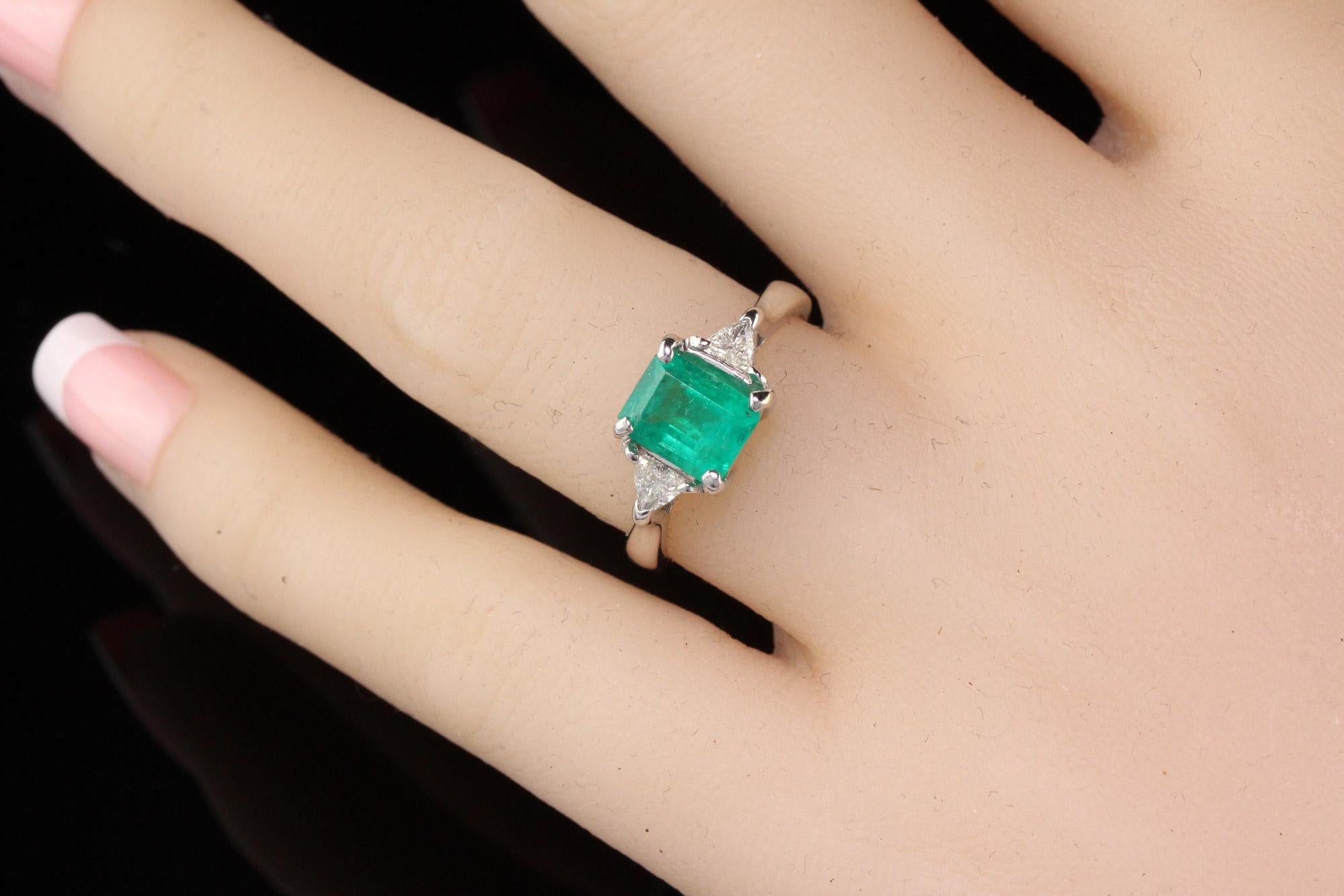 Emerald Cut Vintage Estate 14 Karat White Gold Diamond and Emerald Ring For Sale