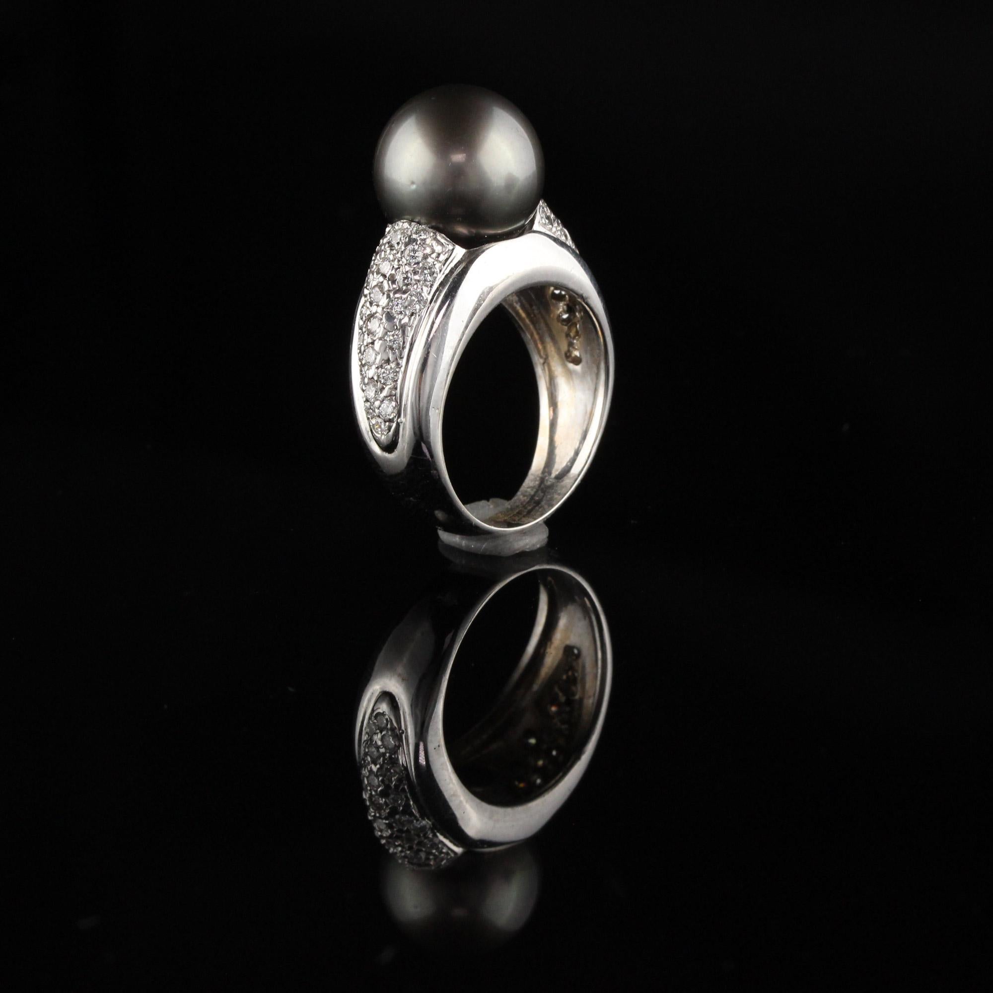 Ring aus 14 Karat Weißgold mit Diamanten und Tahiti-Perlen, Nachlass im Zustand „Hervorragend“ im Angebot in Great Neck, NY