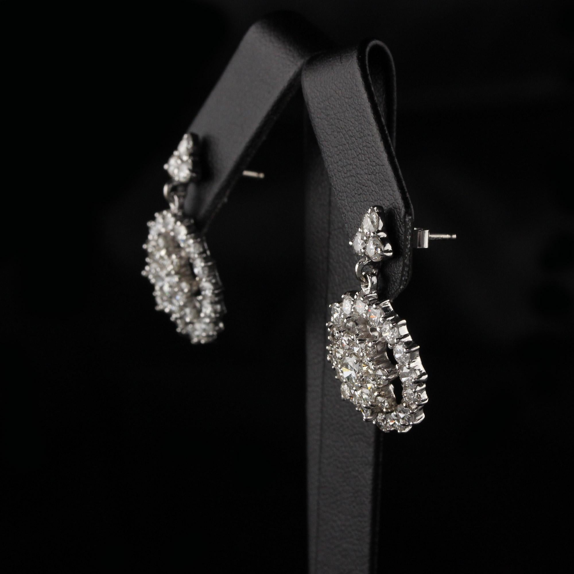Vintage Estate 14 Karat White Gold Diamond Cluster Earrings In Excellent Condition For Sale In Great Neck, NY