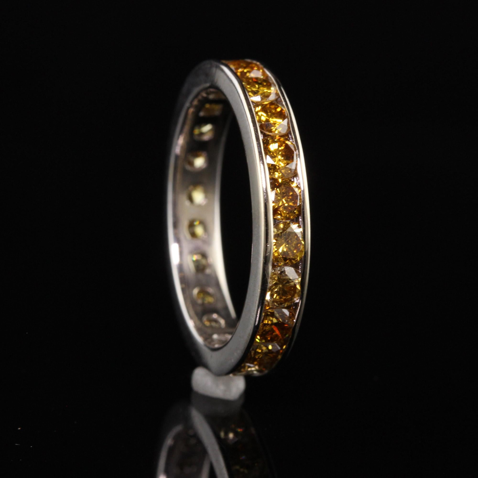 Vintage Estate 14K White Gold Round Yellow Sapphire Eternity Band In Good Condition For Sale In Great Neck, NY