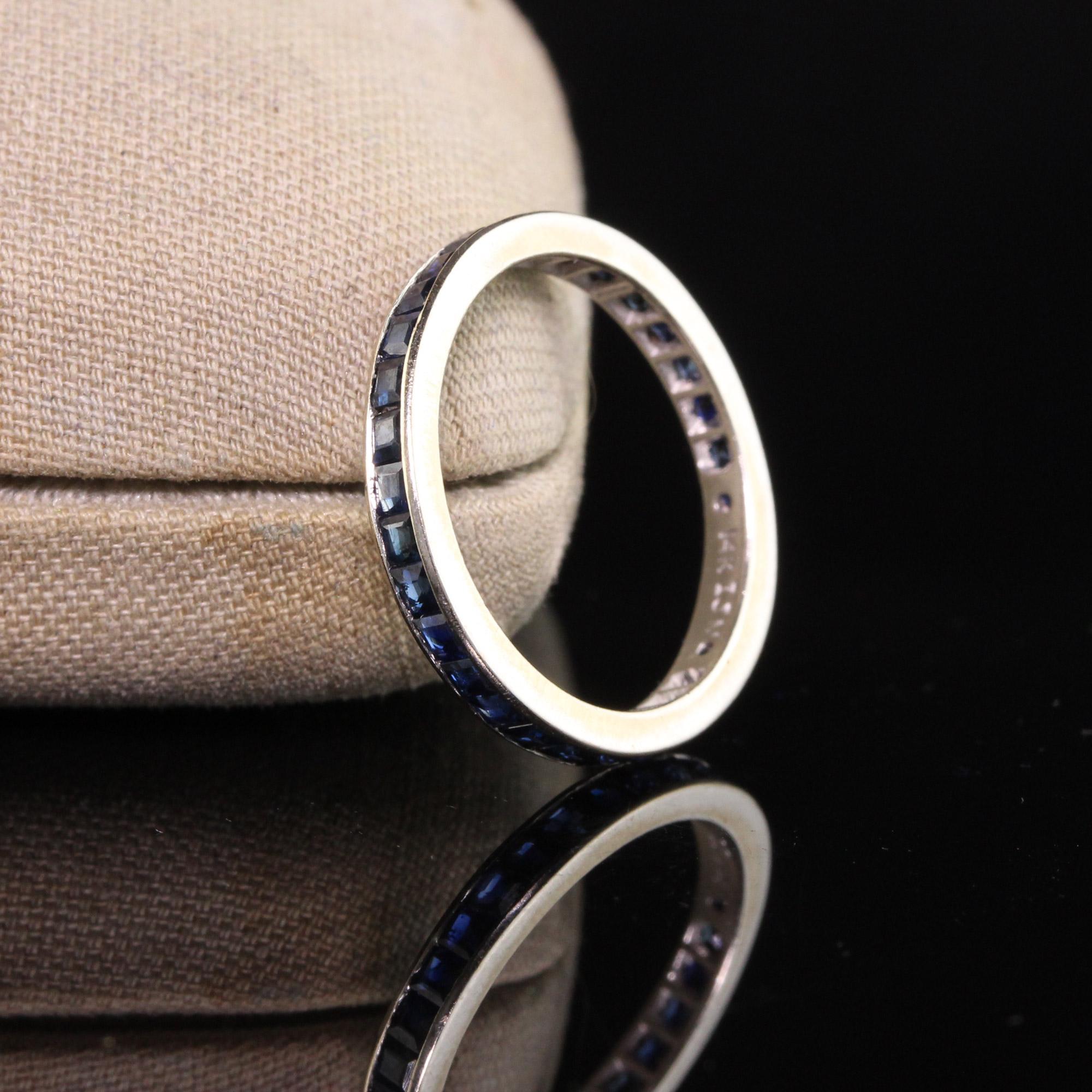 Vintage Estate 14k White Gold Square Cut Sapphire Eternity Wedding Band In Good Condition For Sale In Great Neck, NY