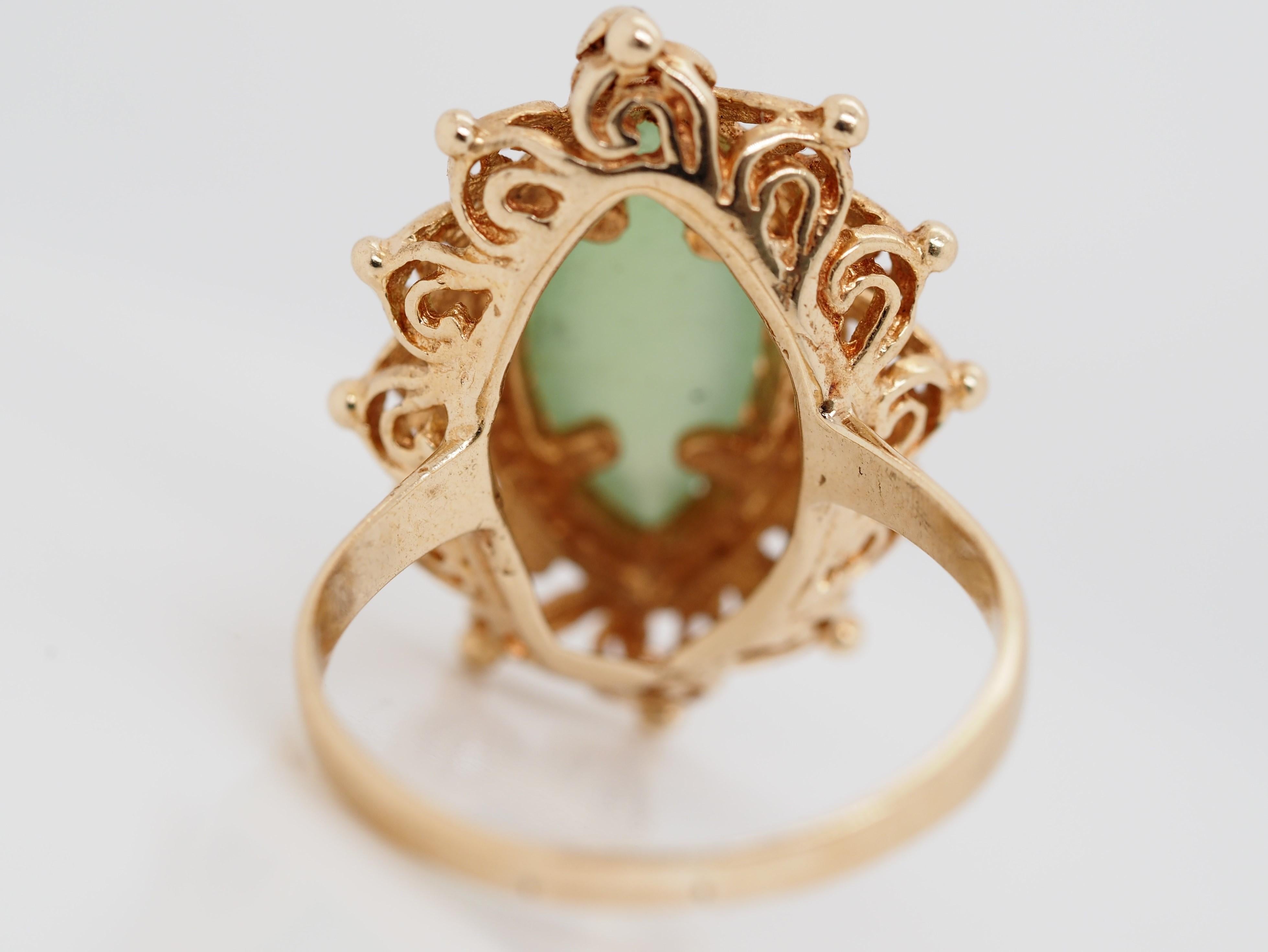 authentic vintage jewelry