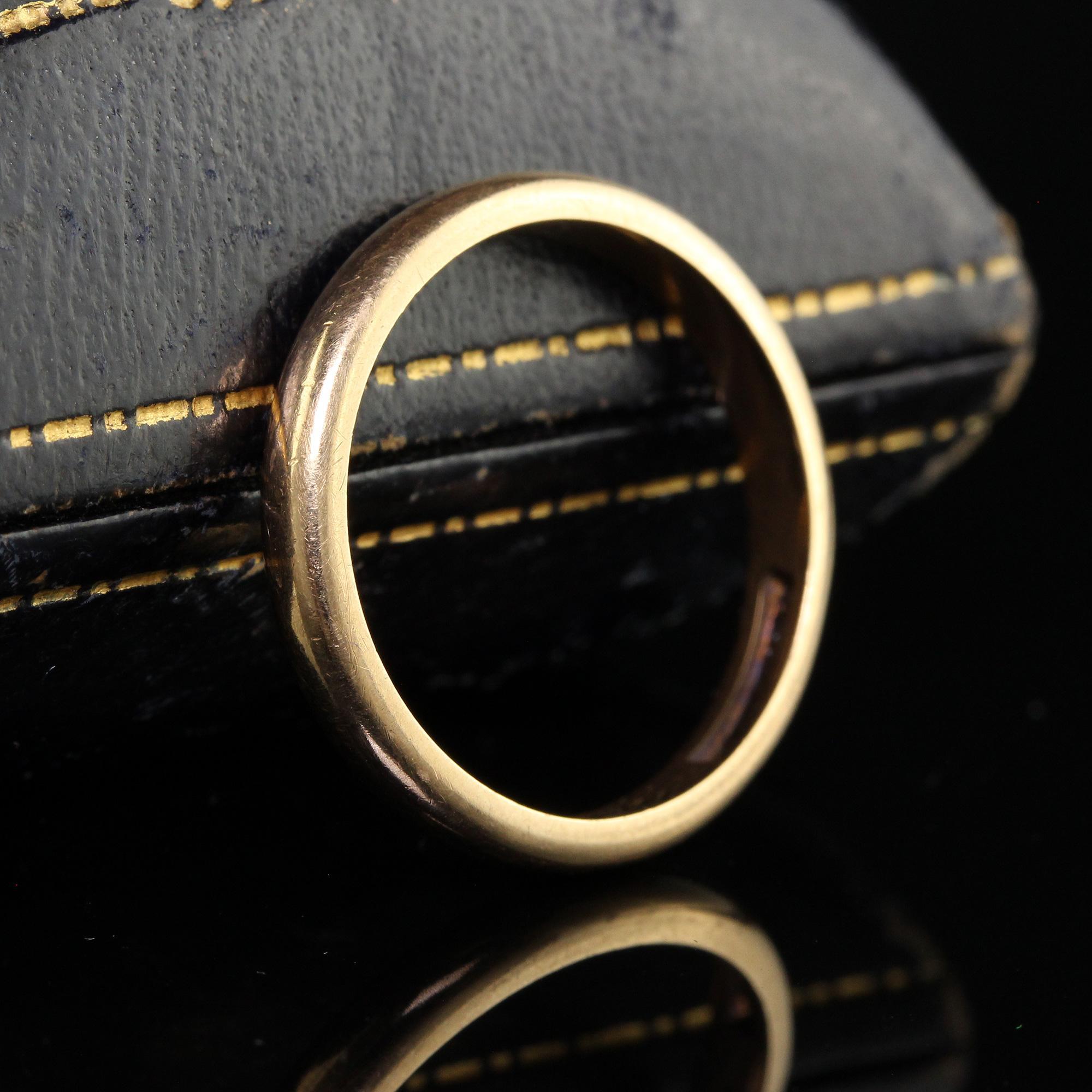 Contemporary Vintage Estate 14K Yellow Gold Classic Wedding Band - Size 6