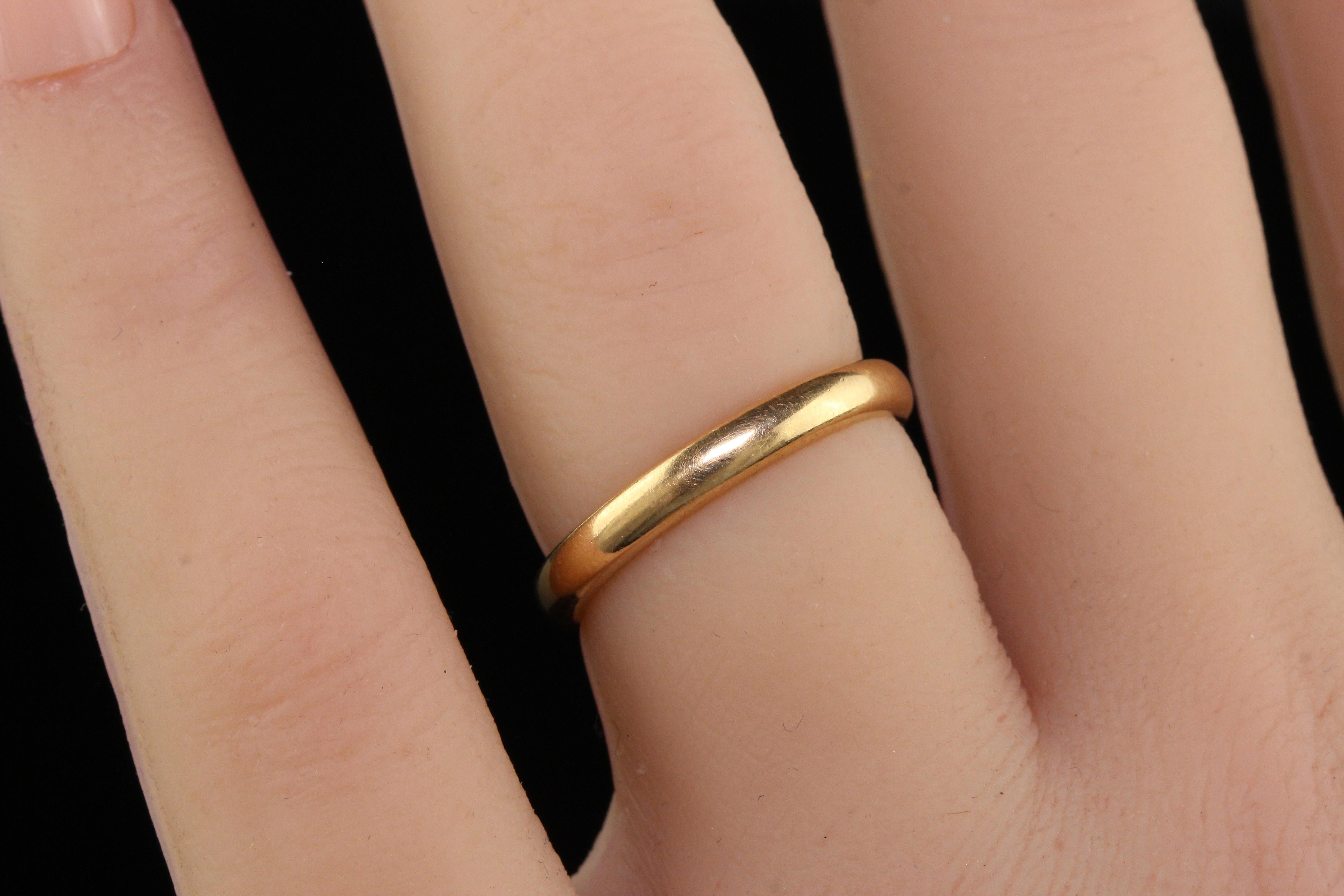 Vintage Estate 14K Yellow Gold Classic Wedding Band - Size 6 4