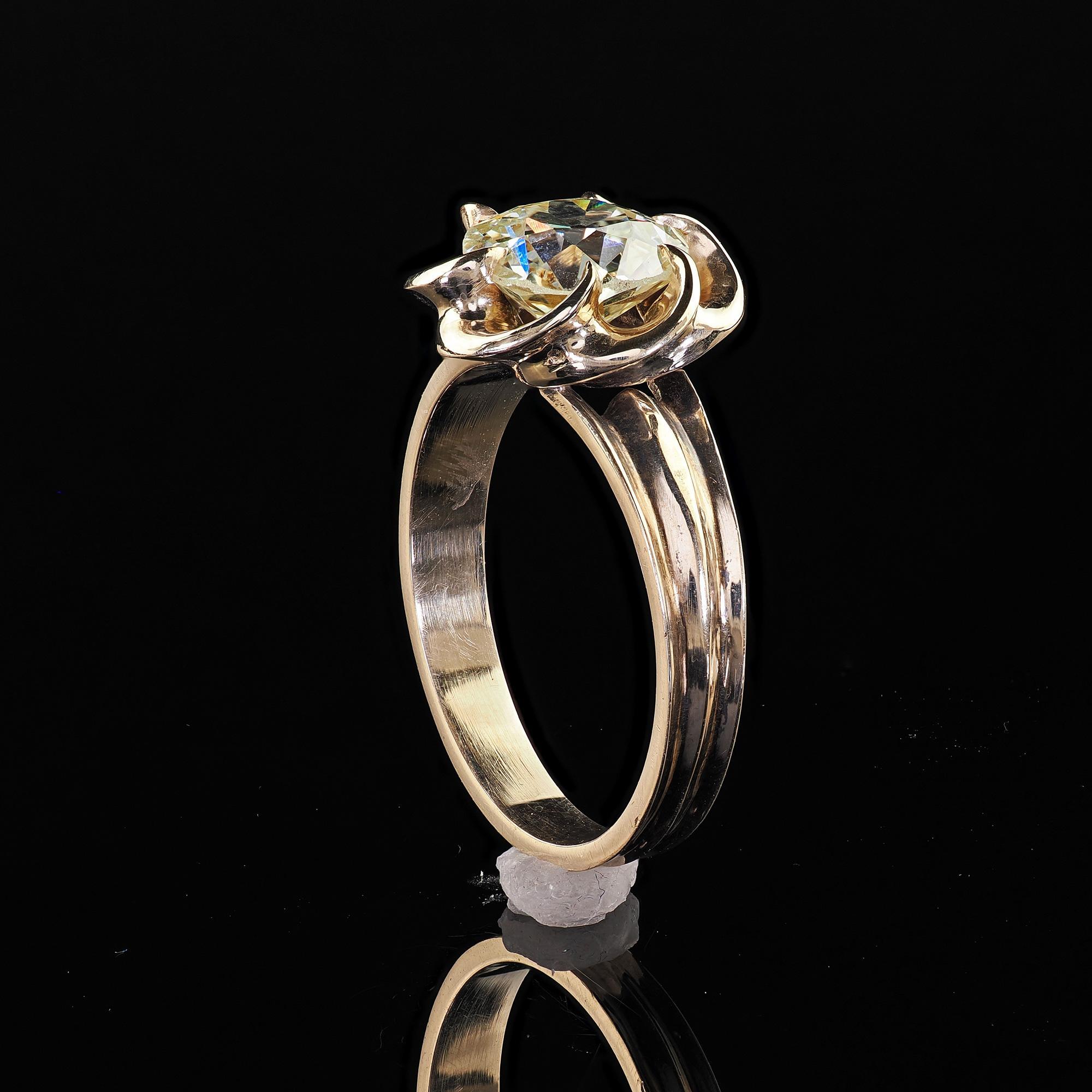 Vintage Estate 14K Yellow Gold Old Euro Cut Diamond Floral Engagement Ring - GIA For Sale 3