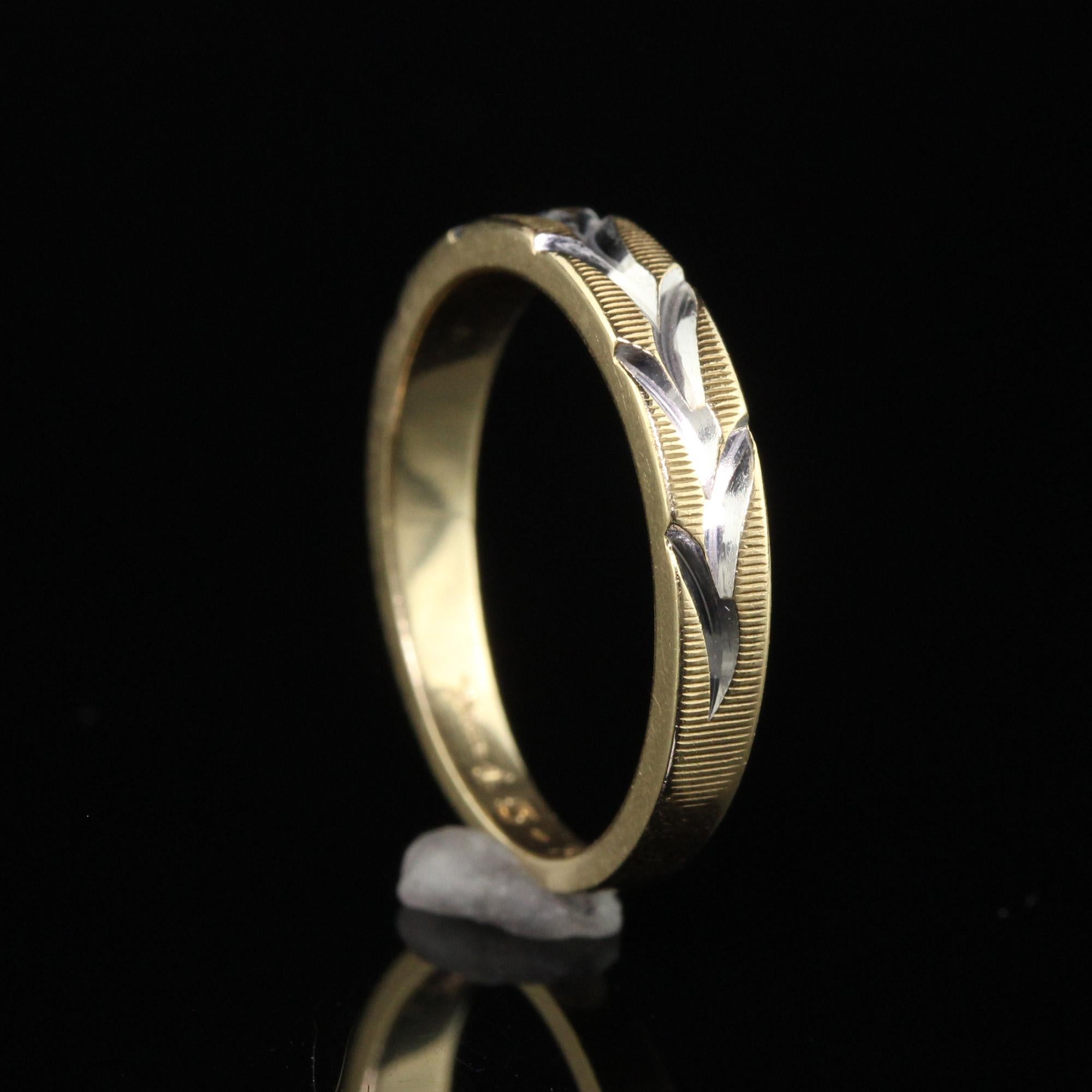 Women's Vintage Estate 14K Yellow Gold Two Tone Engraved Floral Wedding Band Size 5 1/2 For Sale