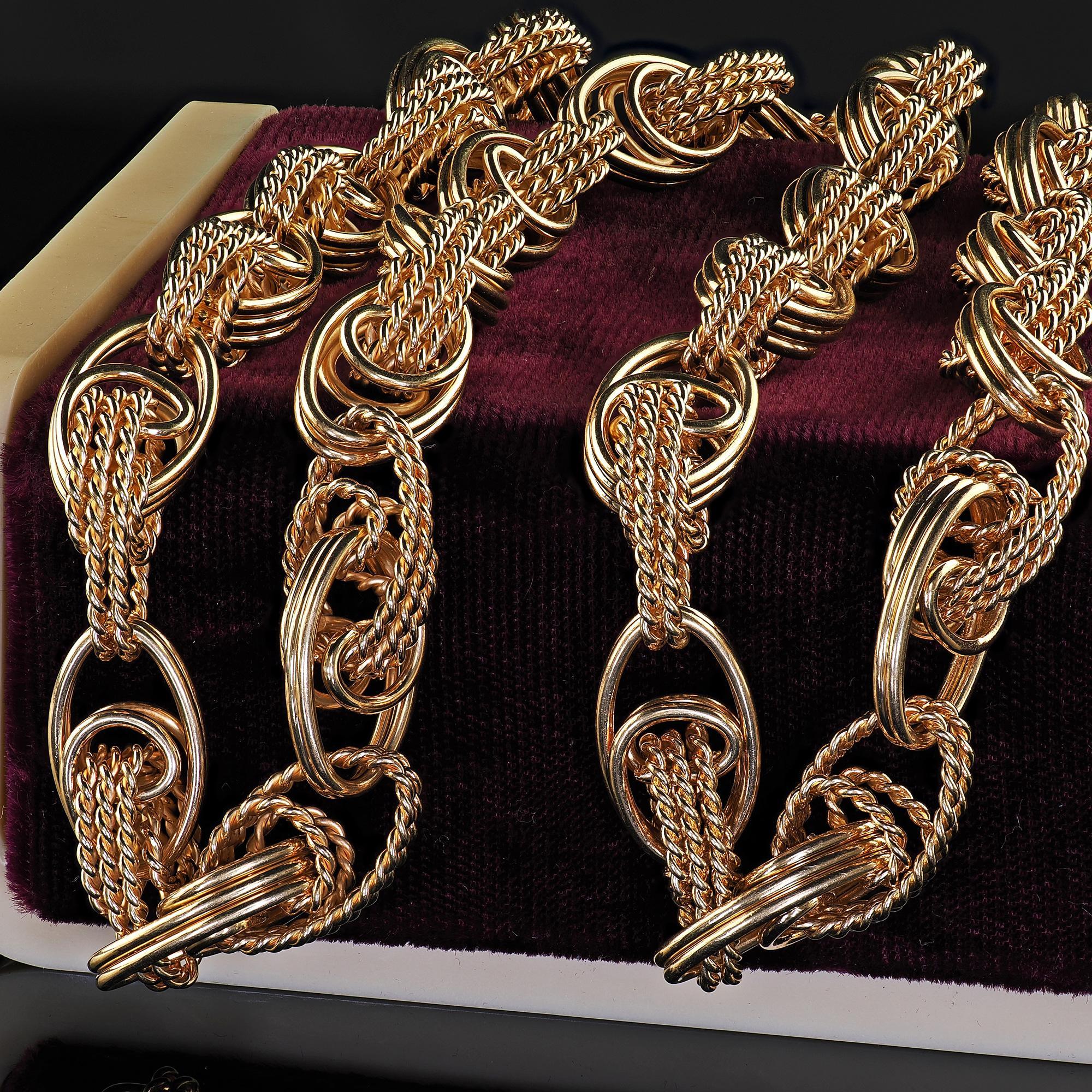 Retro Vintage Estate 14K Yellow Gold Wide Twisted Link Necklace - 26 inches For Sale